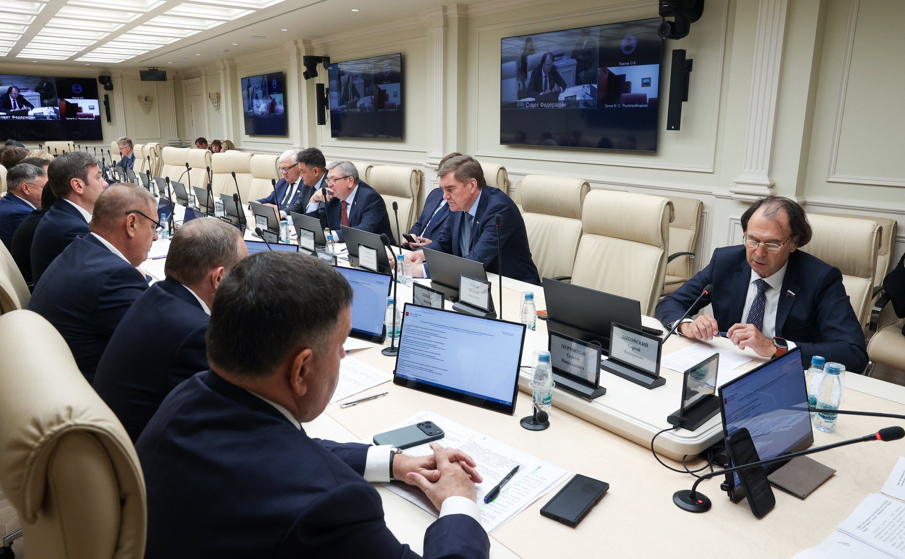 Заседание Комитета Совета Федерации по Регламенту и организации парламентской деятельности
