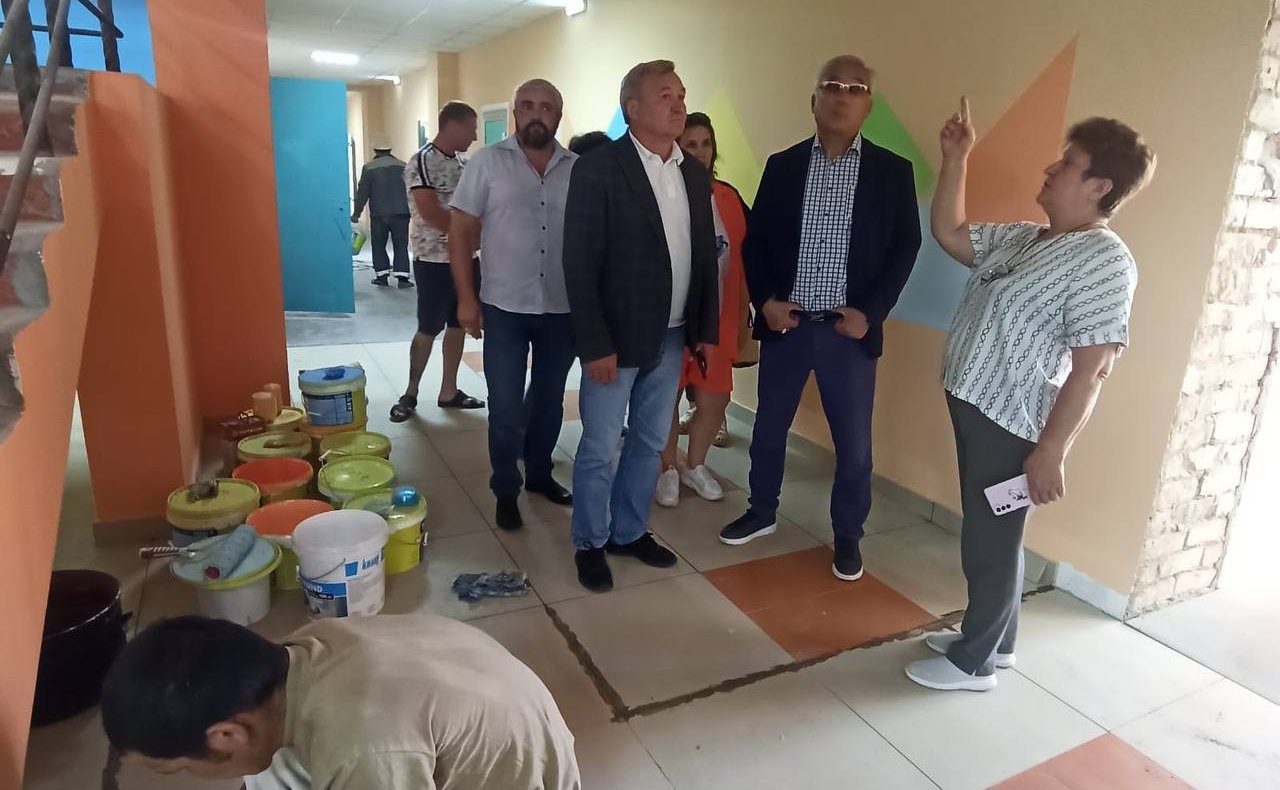 Баир Жамсуев в рамках работы в регионе посетил Читинский район и осмотрел ряд социальных объектов