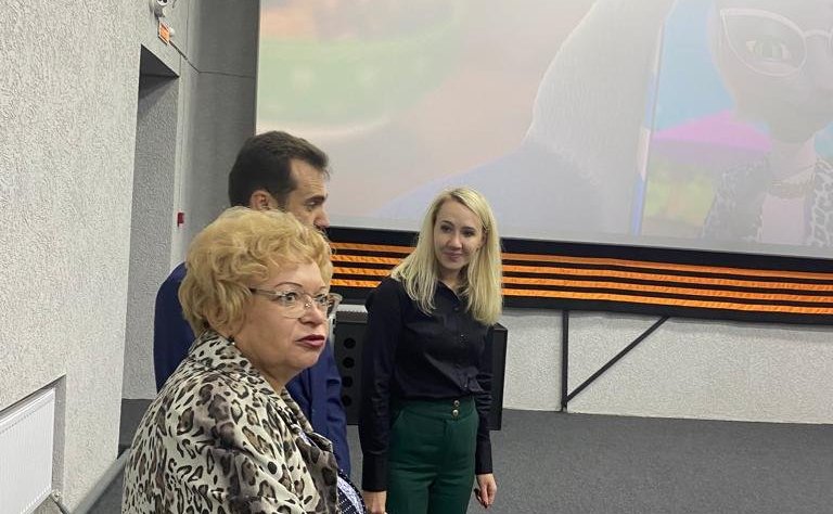 Оксана Хлякина обсудила вопросы развития здравоохранения и образования в Липецкой области