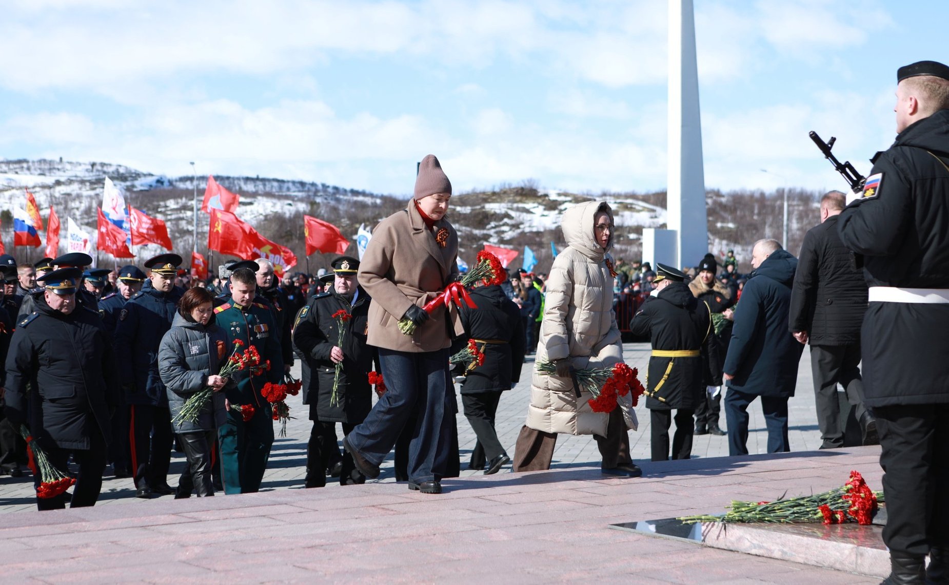 Лариса Круглова приняла участие в торжественном митинге, посвященном 81-й годовщине Победы в Великой Отечественной войне