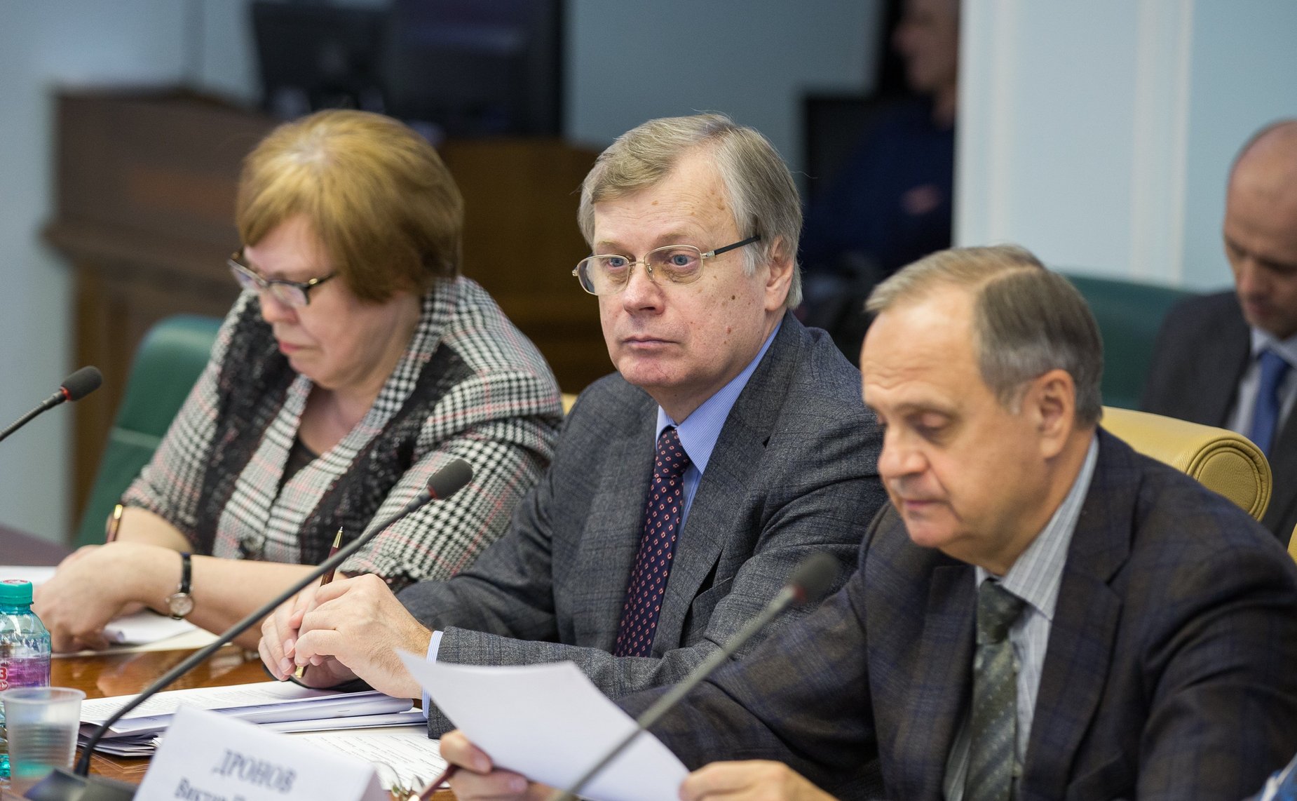 «Круглый стол» на тему «О законодательном обеспечении сохранения, поддержки и развития русского языка»