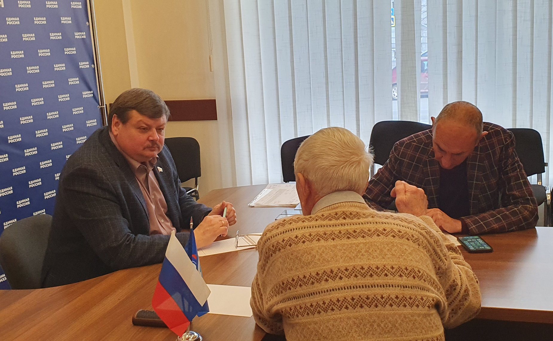 Сергей Колбин обсудил вопросы социальной поддержки гражданского персонала Вооруженных сил, участвующего в СВО