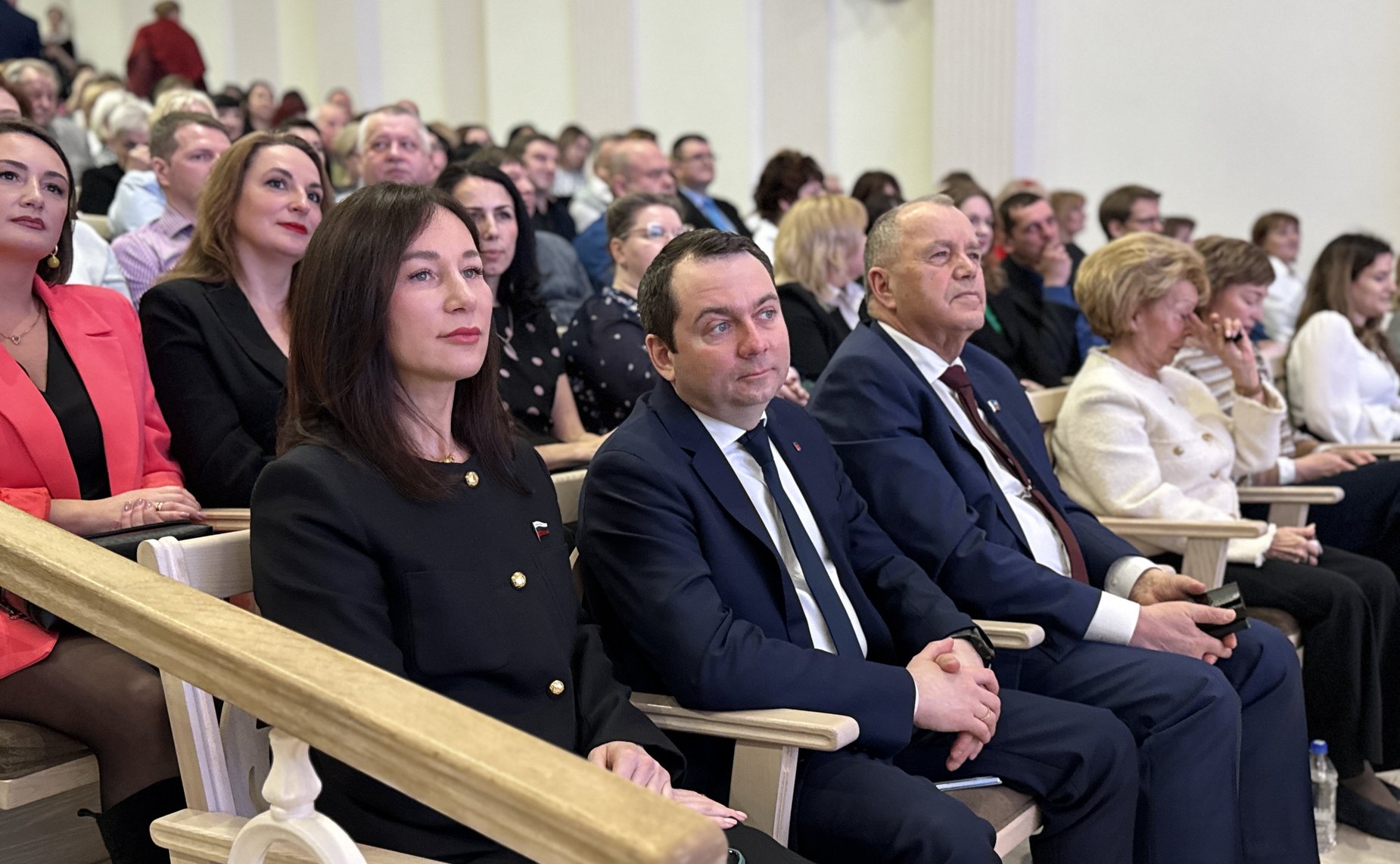 Елена Дягилева приняла участие в торжественном мероприятии, приуроченном ко Дню работника культуры и 50-летию Мурманской областной филармонии