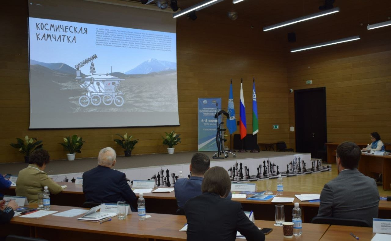 Эдуард Исаков принял участие в заседании Комитета региональных координаторов Международной организации северных регионов «Северный форум»