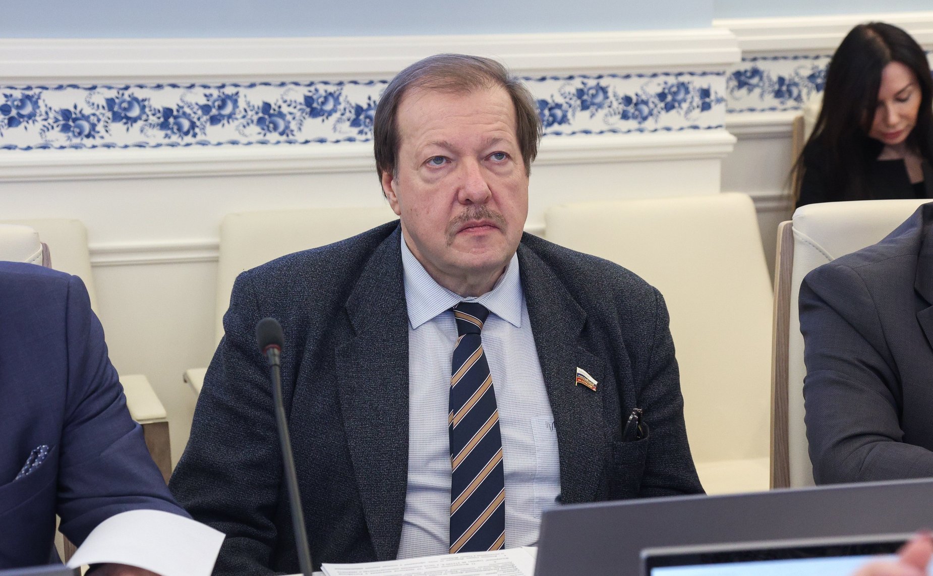 Александр Русаков