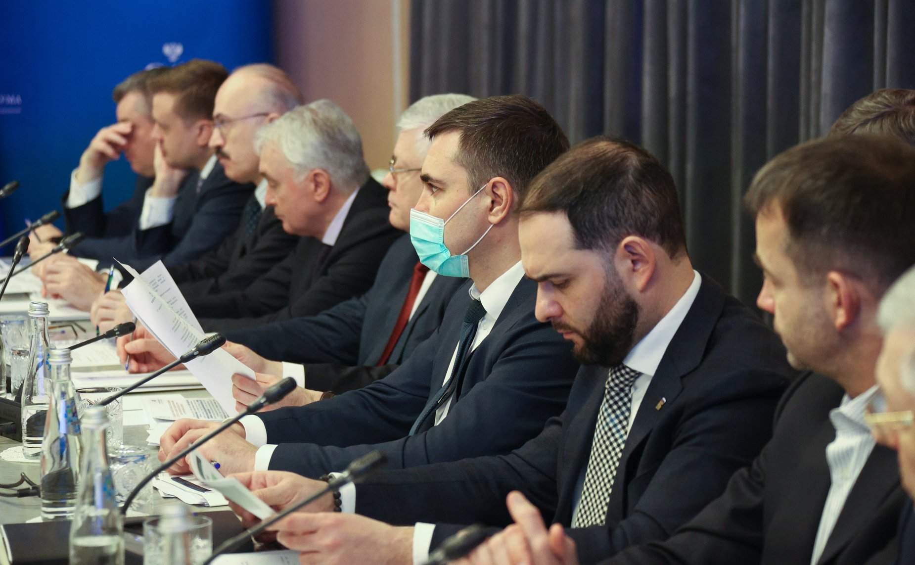 Заседание парламентской комиссии по расследованию обстоятельств, связанных с созданием американскими специалистами биологических лабораторий на территории Украины