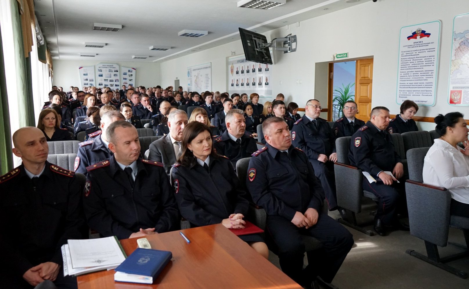 Рабочая встреча Владимира Полетаева с сотрудниками органов внутренних дел Республики Алтай