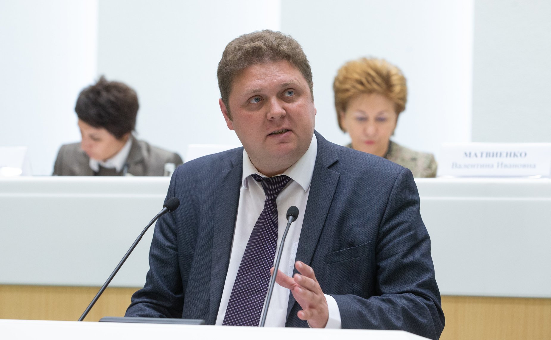 Пленарное заседание Палаты молодых законодателей