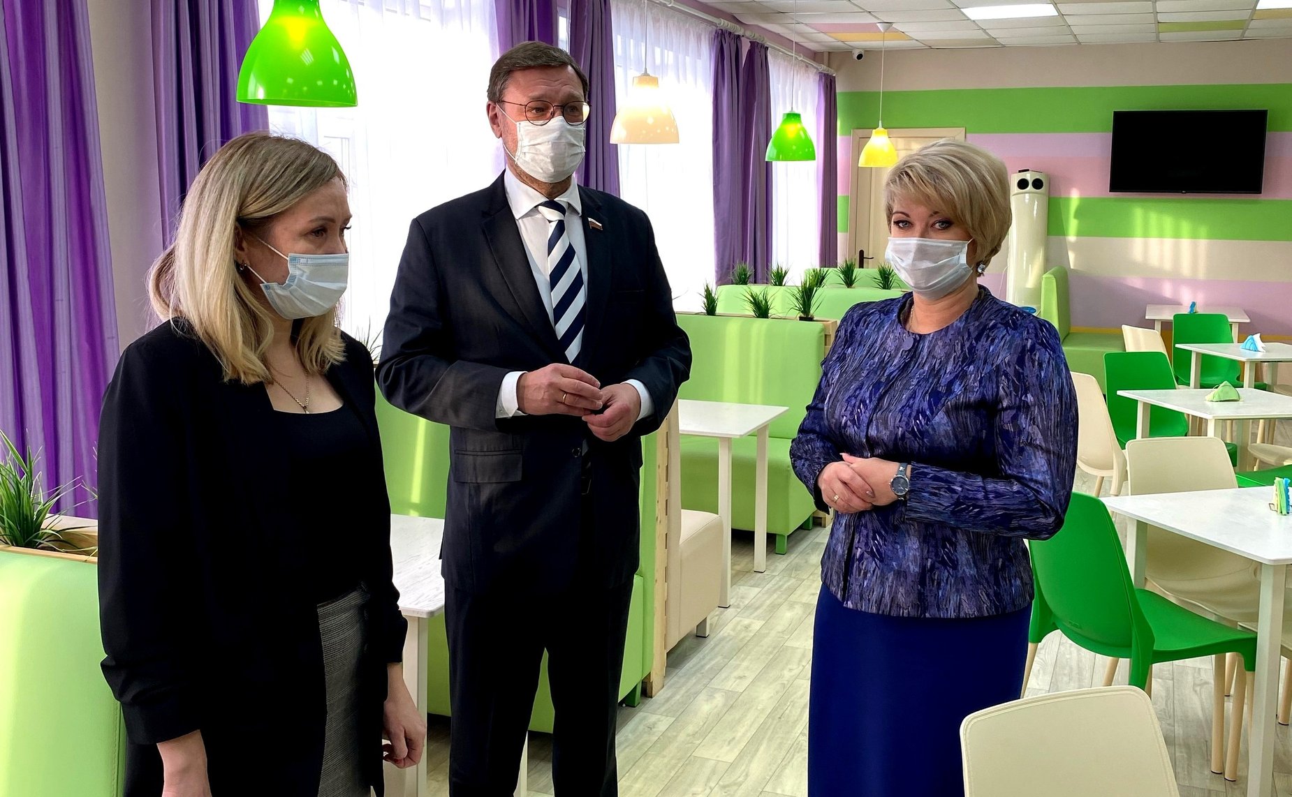 Константин Косачев вместе с министром социального развития Республики Марий Эл Мариной Островской посетил детский дом-интернат «Солнышко» и Шоя-Кузнецовский дом интернат