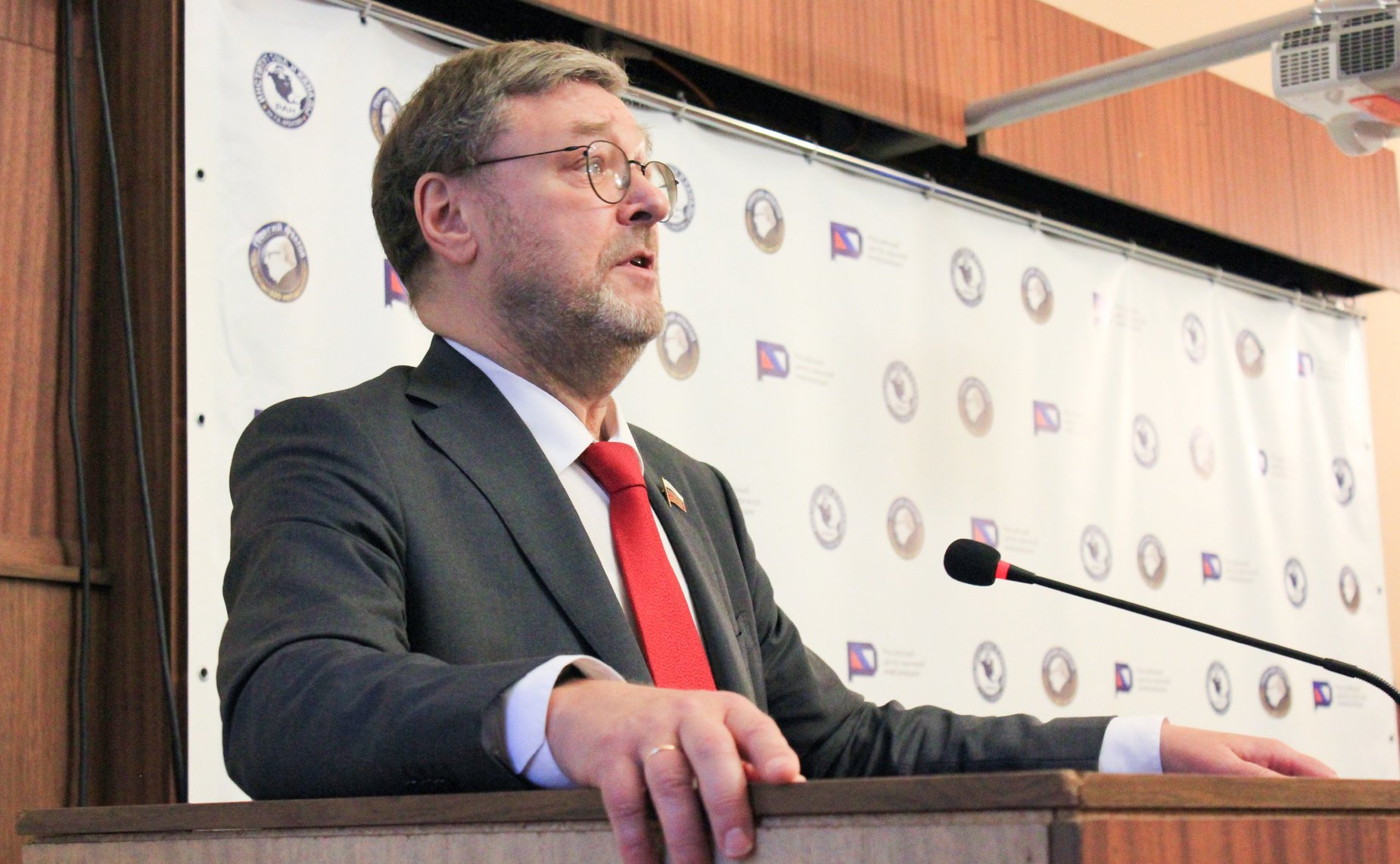 Константин Косачев