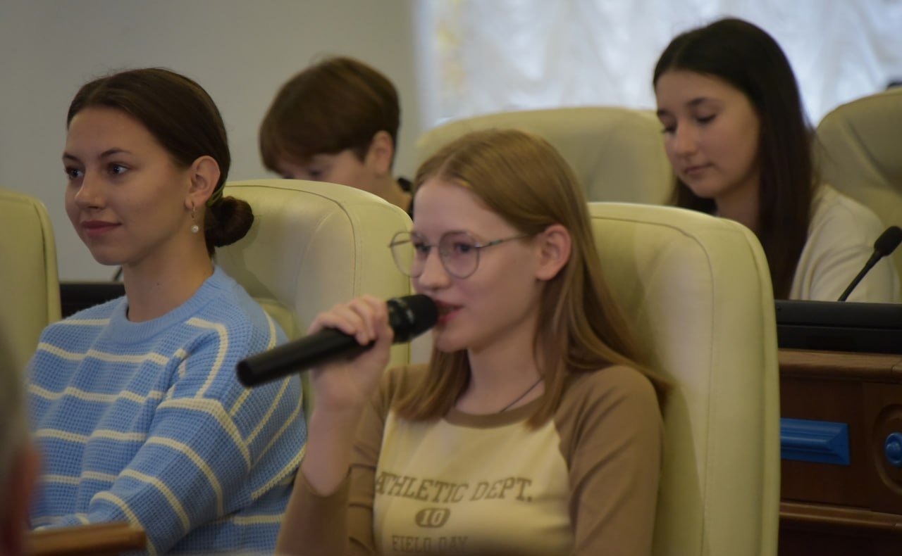 Екатерина Алтабаева встретилась с победителями федерального этапа всероссийской акции «Русский Крым и Севастополь»