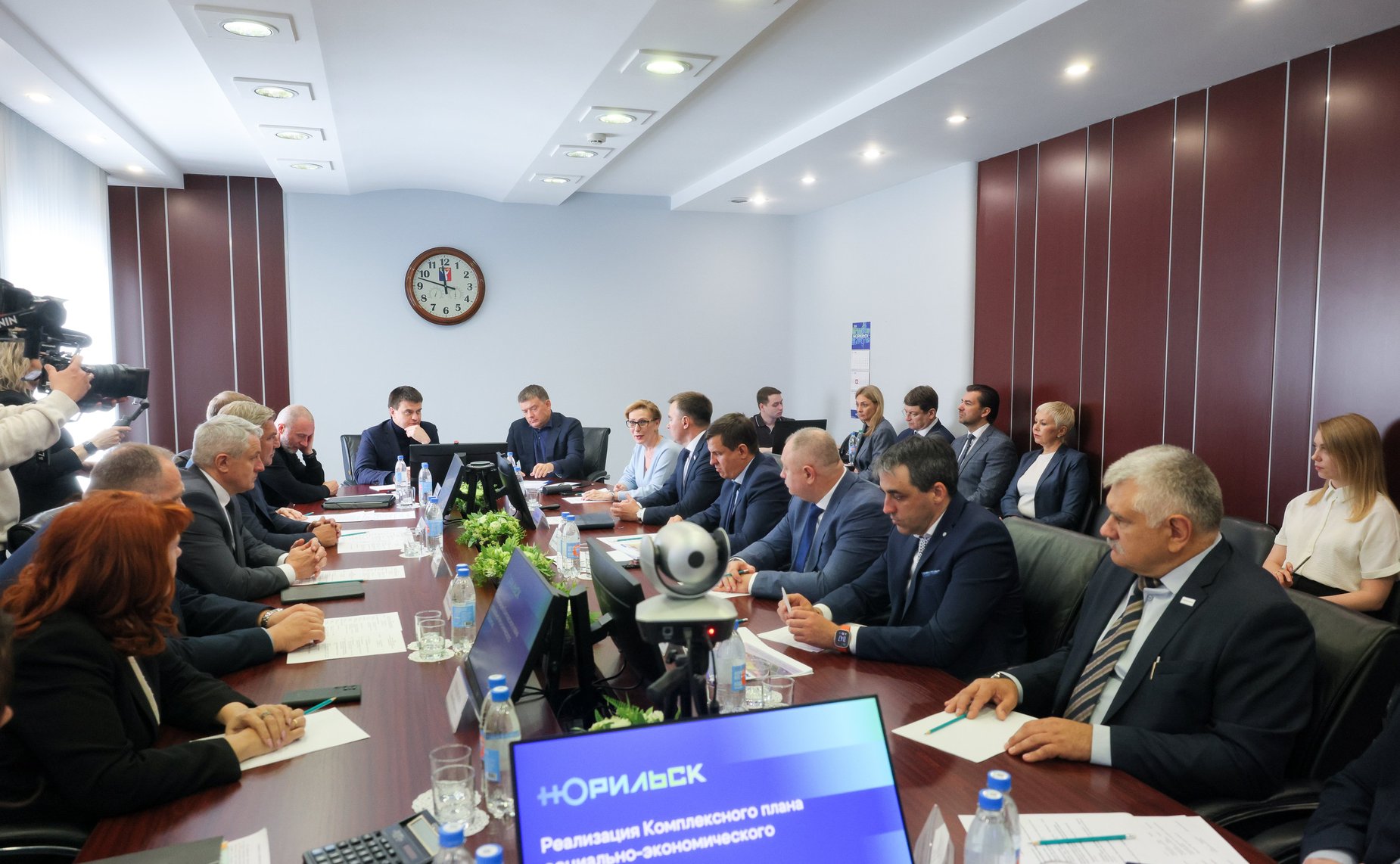 Николай Журавлёв и Инна Святенко посетили город Норильск с рабочей поездкой, посвященной мониторингу реализации Комплексного плана социально-экономического развития города до 2035 года