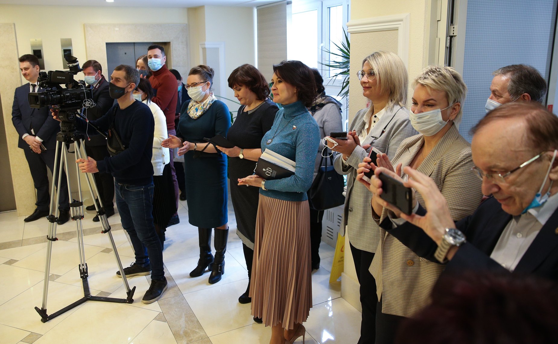 В Совете Федерации состоялось открытие Фотовыставки «Навстречу белому месяцу», приуроченной к празднованию буддийского Нового года по лунному календарю