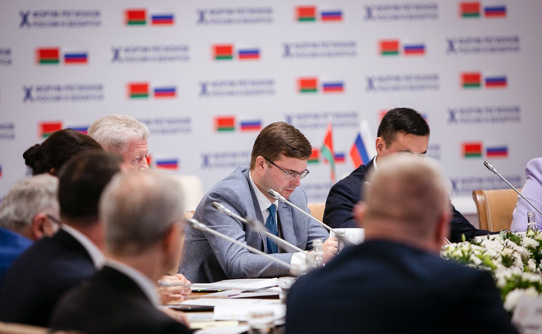 Заседание секции 1 «Гуманитарное сотрудничество России и Беларуси. Итоги десятилетия и перспективы развития». X Форум регионов России и Беларуси