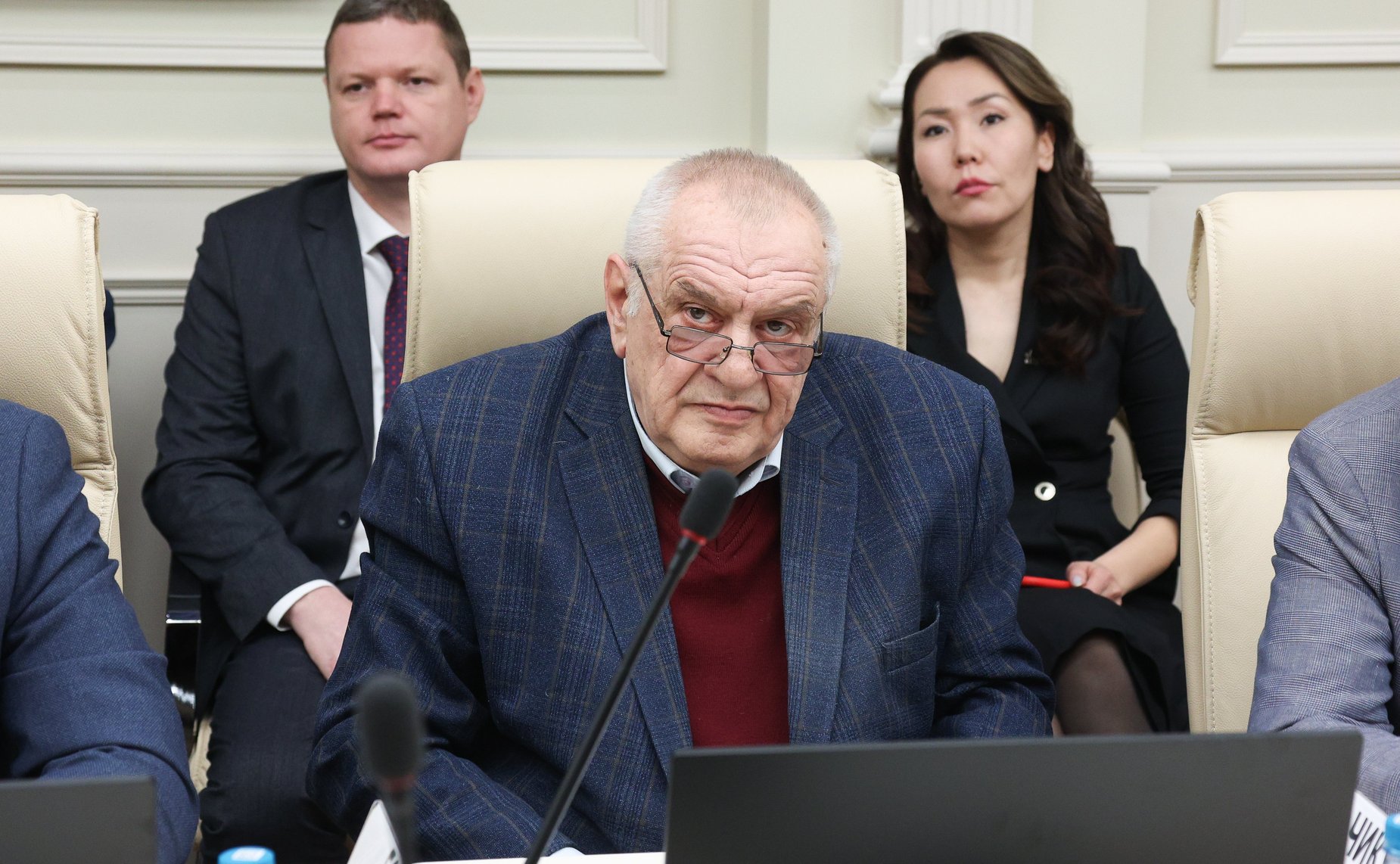 Круглый стол на тему «Санитарная авиация на территориях Дальнего Востока и Арктики: нормативное регулирование деятельности, состояние и проблемы»