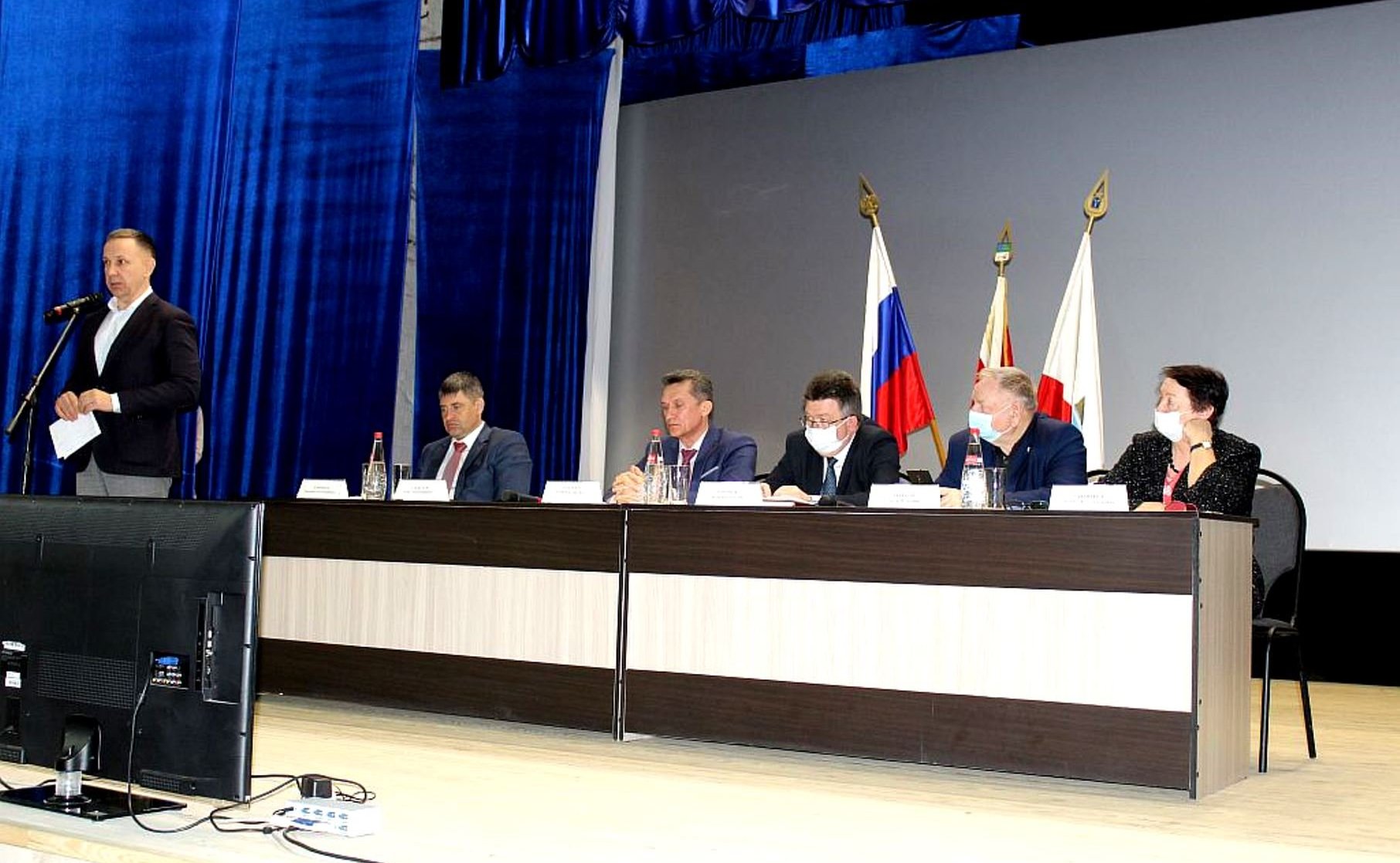 Олег Алексеев в ходе работы в регионе принял участие в заседании актива Новоузенского муниципального района