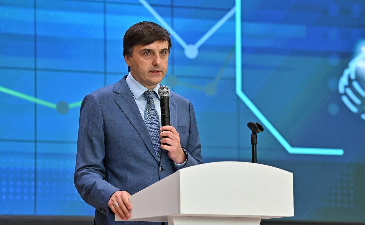 Министр просвещения РФ Сергей Кравцов