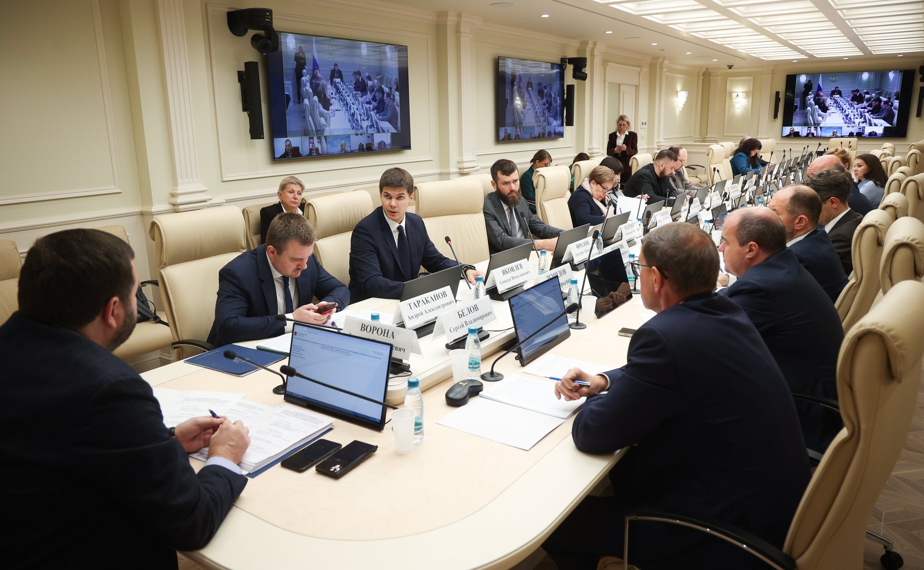 Совещание Комитета СФ по экономической политике «Обеспечение экономического и промышленного развития воссоединенных субъектов РФ с помощью кредитно-финансовых инструментов: задачи, проблемы, перспективы»