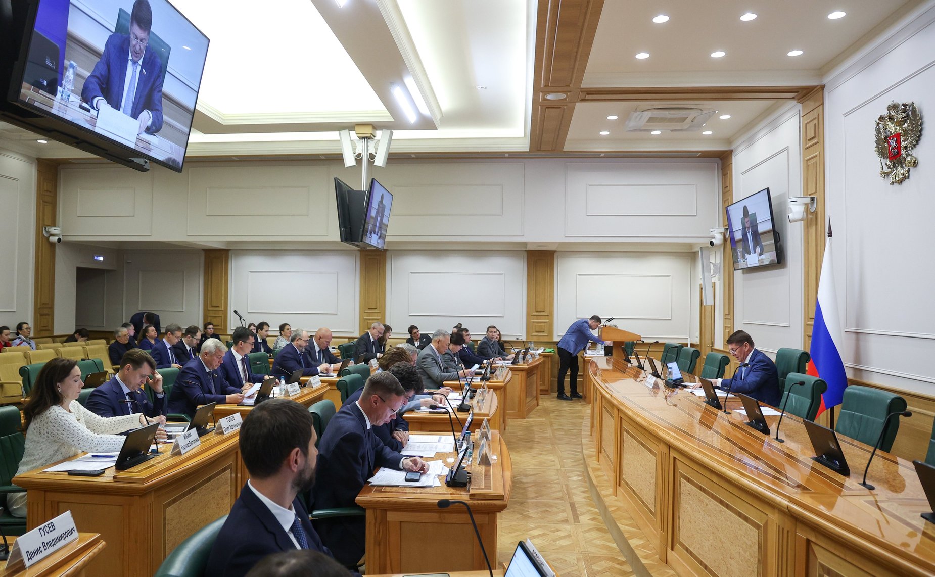 Заседание Комитета Совета Федерации по федеративному устройству, региональной политике, местному самоуправлению и делам Севера
