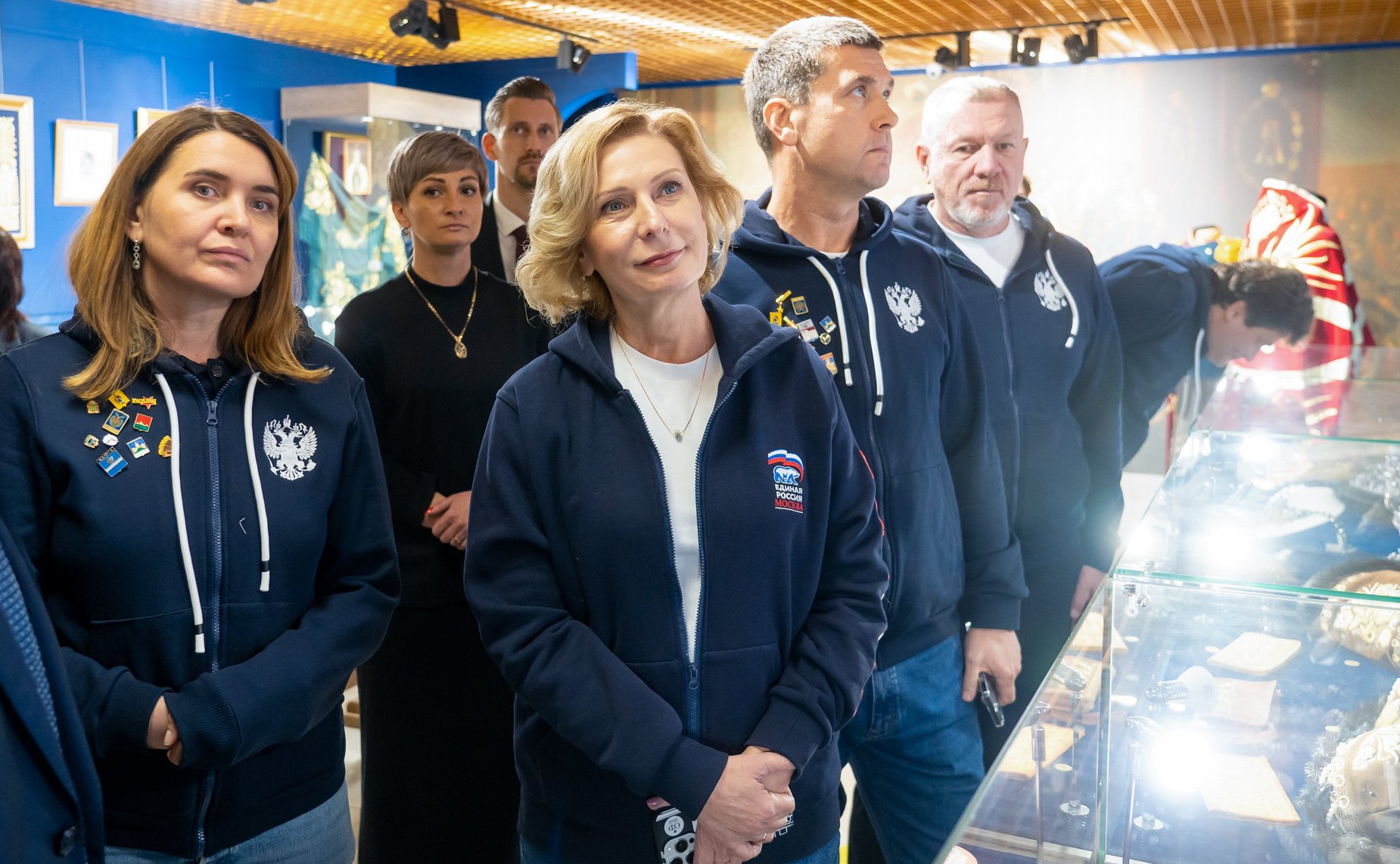 Сенаторы РФ посетили музей «Золотного шитья» (г. Торжок) и обсудили вопросы сохранения и развития народных художественных промыслов