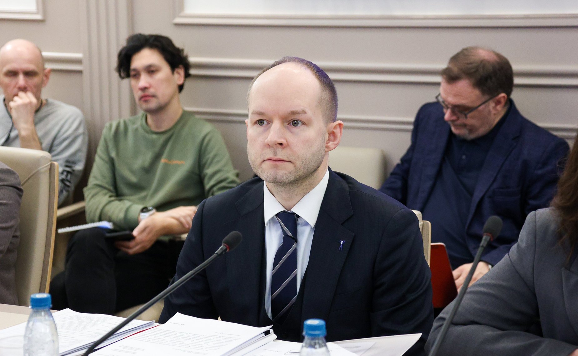 Совещание Комитета СФ по бюджету и финансовым рынкам совместно с Комитетом СФ по экономической политике «О мерах по повышению эффективности управления конфискованным и иным подлежащим обращению в собственность Российской Федерации недвижимым имуществом»