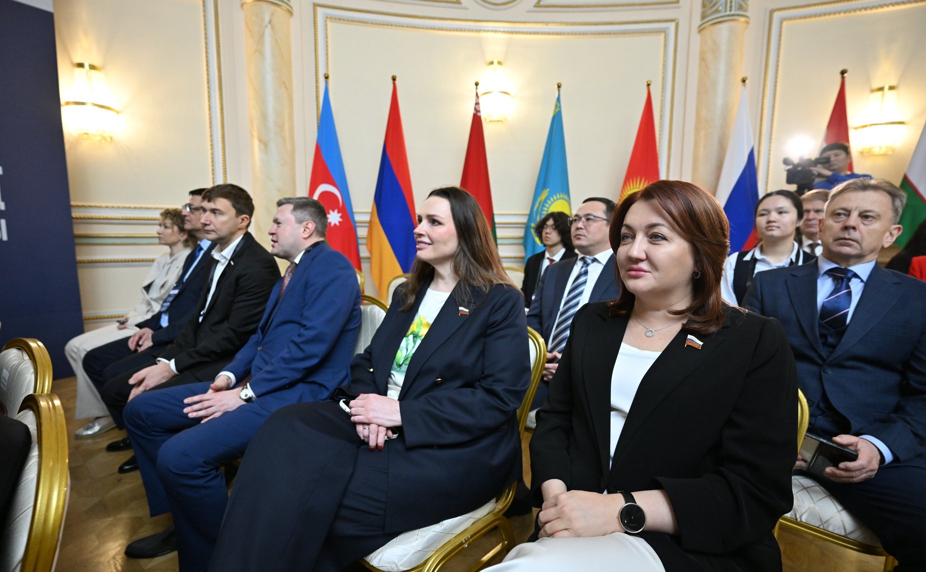 Сенаторы РФ приняли участие в Открытом кубке МПА СНГ по шахматам в рамках проведения мероприятий, посвященных 30-летию Парламента Республики Казахстан