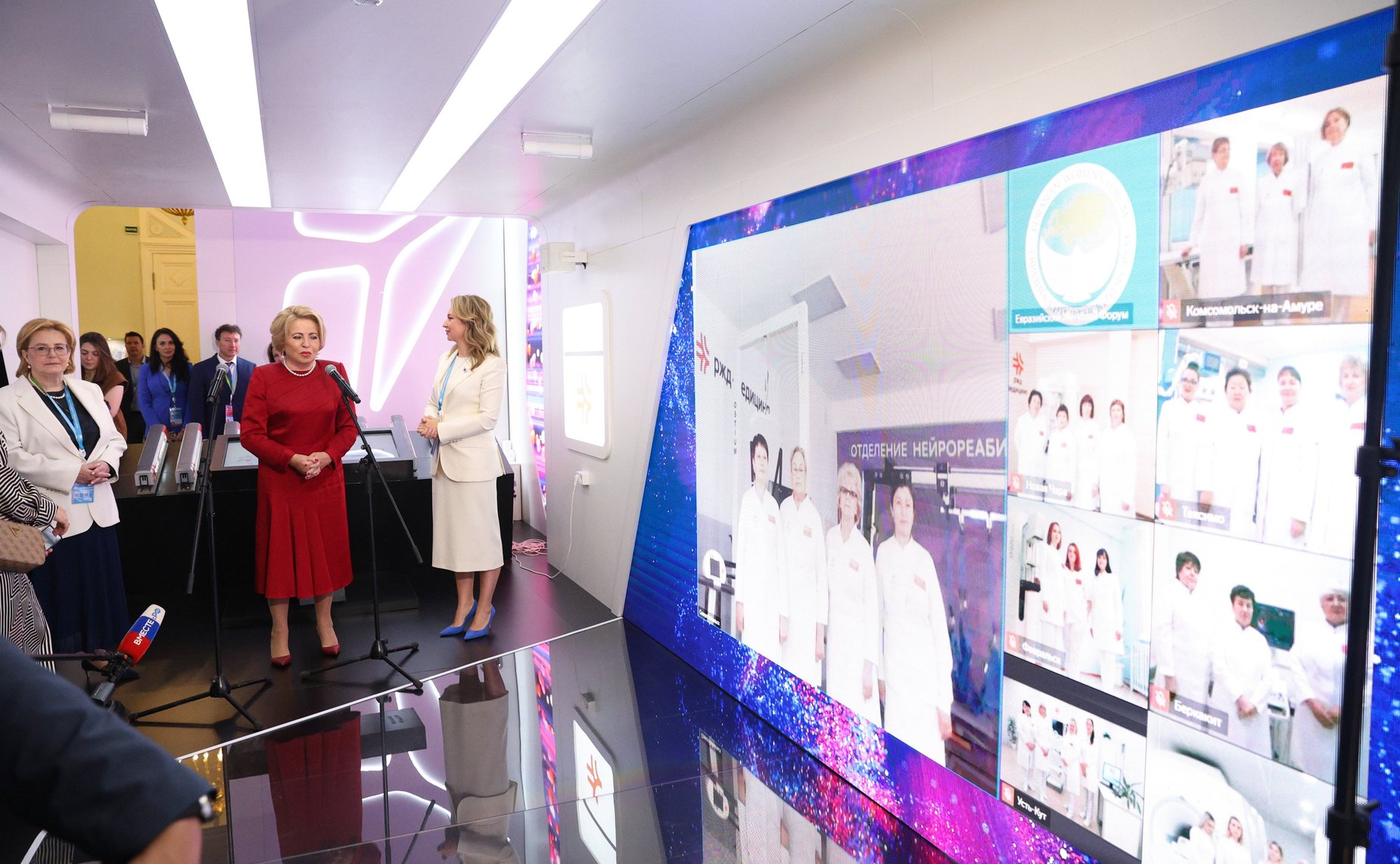 Валентина Матвиенко приняла участие в презентации интерактивной платформы «Экспедиция в медицину будущего»