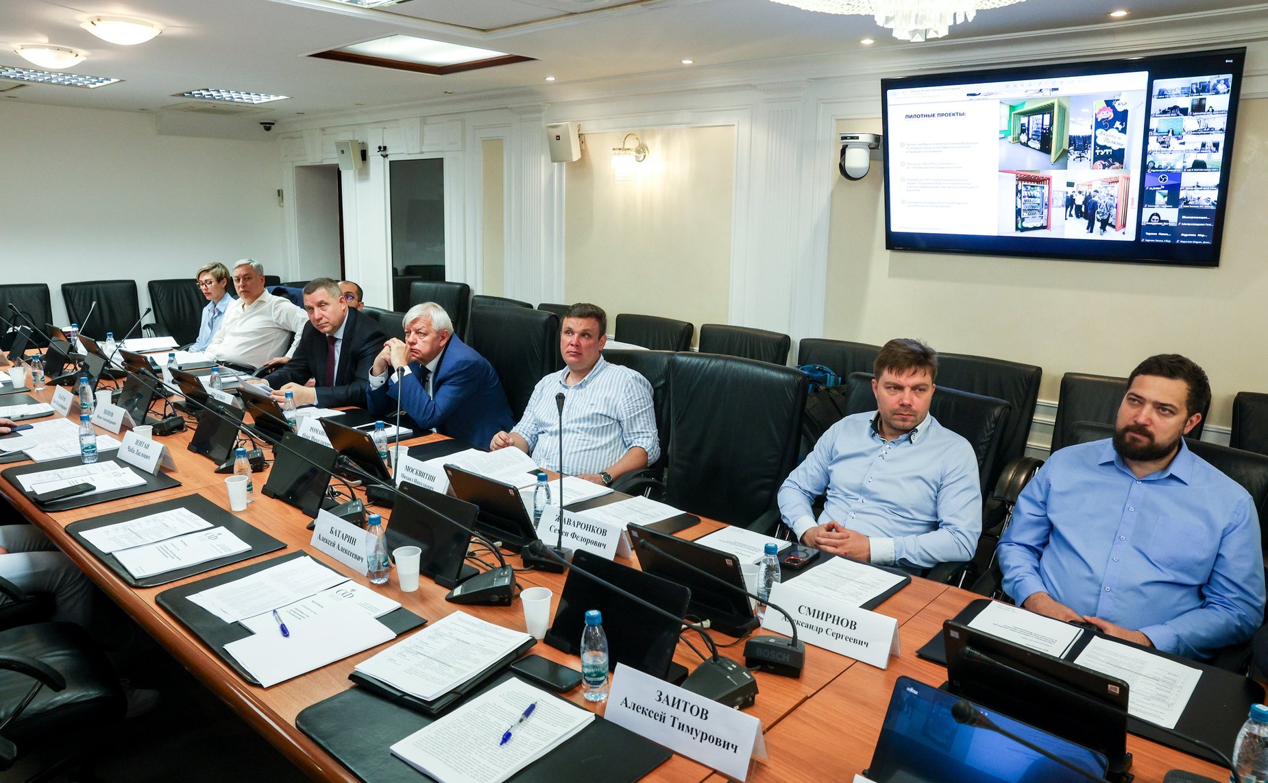 Совещание Комитета СФ по аграрно-продовольственной политике и природопользованию «Проблемы и перспективы развития автоматизированной торговли в Российской Федерации – качество воды в розлив»