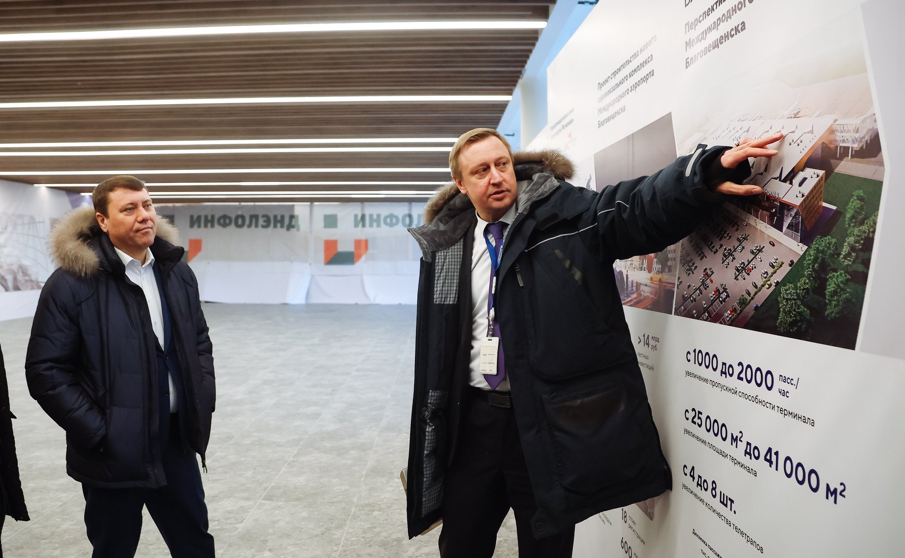 Сенаторы Российской Федерации провели осмотр вводимого в эксплуатацию нового терминала аэропорта «Игнатьево» и ознакомились с проектом реконструкции аэропортового комплекса