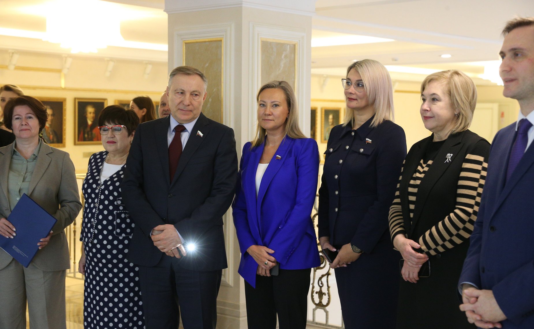 Открытие в Совете Федерации выставки «Российский Красный Крест. 155 лет на службе милосердия»