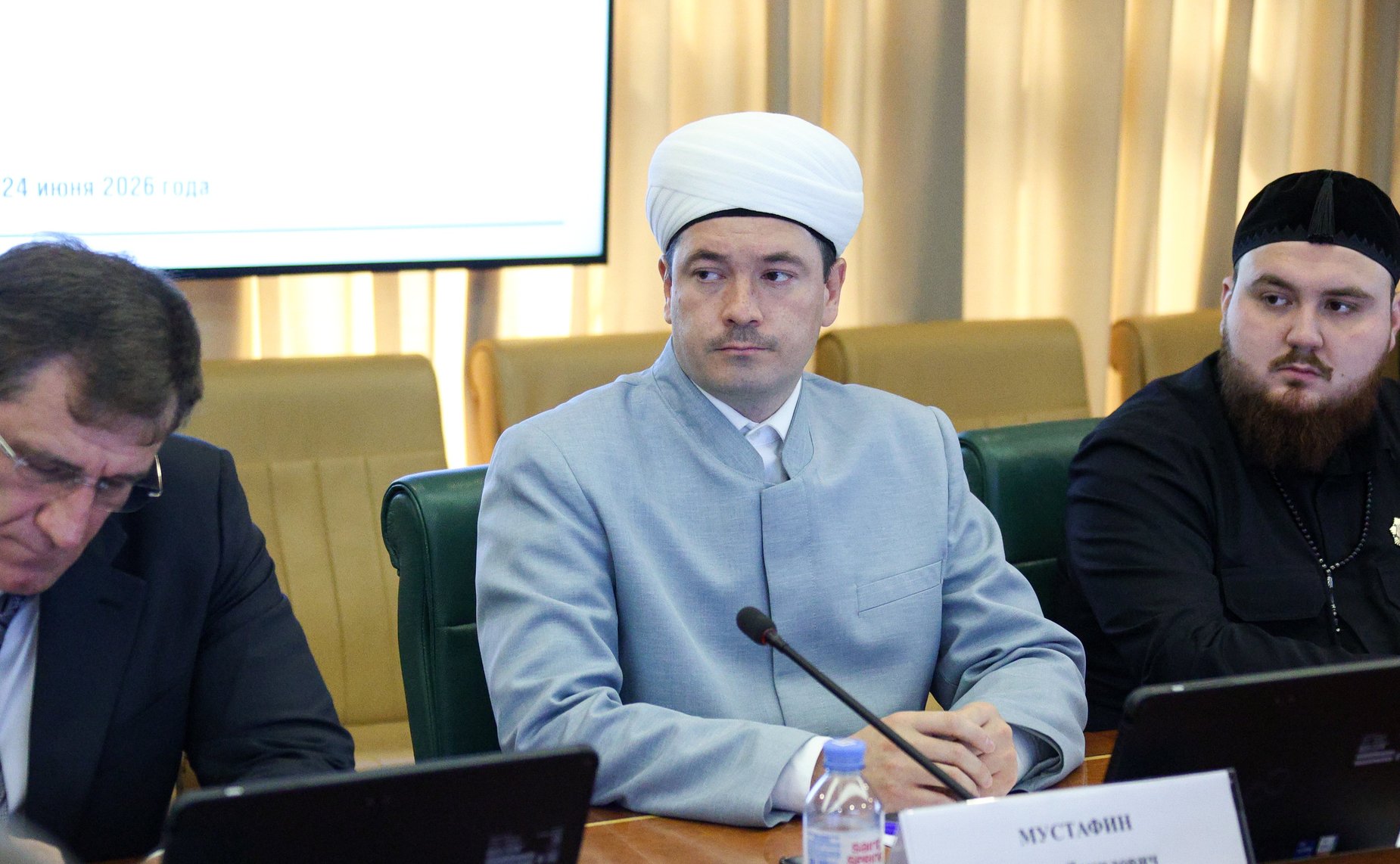 Расширенное совещание по итогам хаджа 2026 года