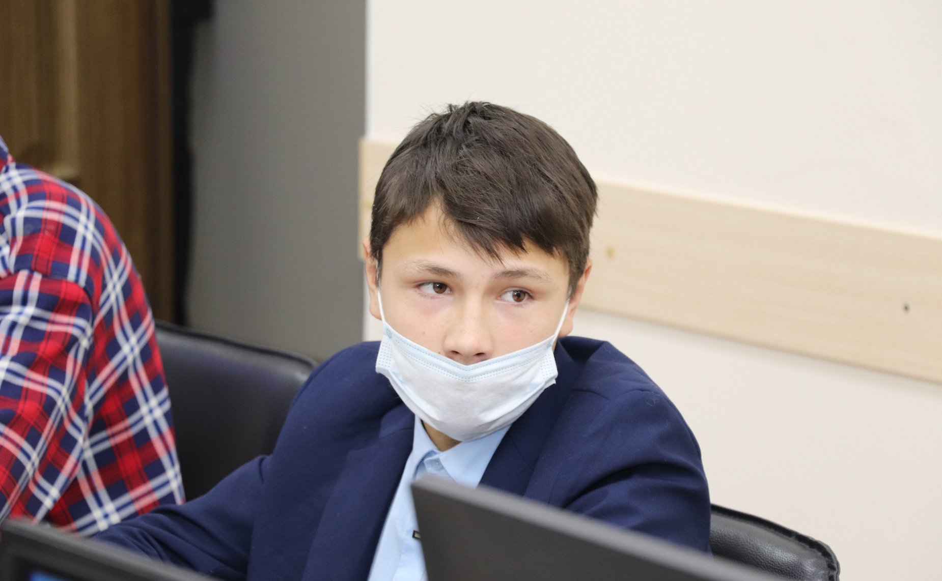 Егор Борисов вручили детям-героям памятные медали Совета Федерации «За проявленное мужество»