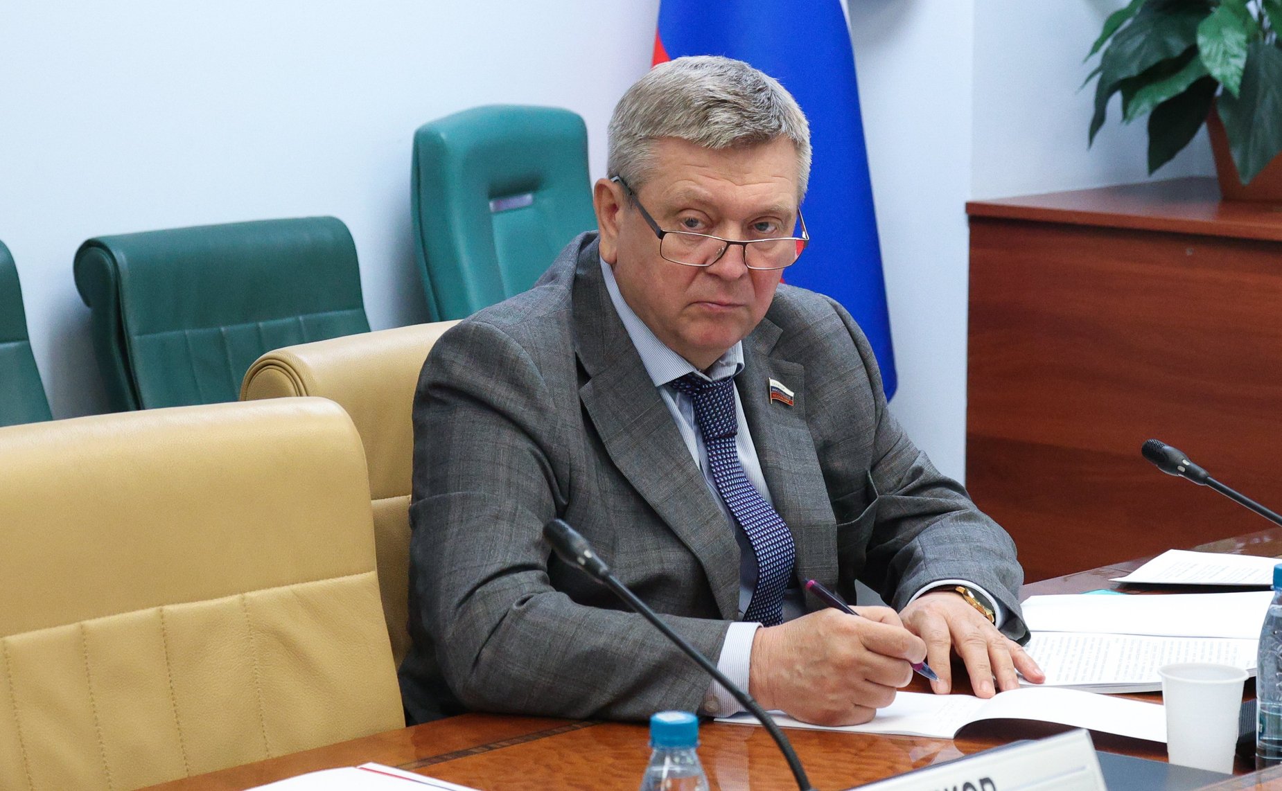 Александр Лутьвинов