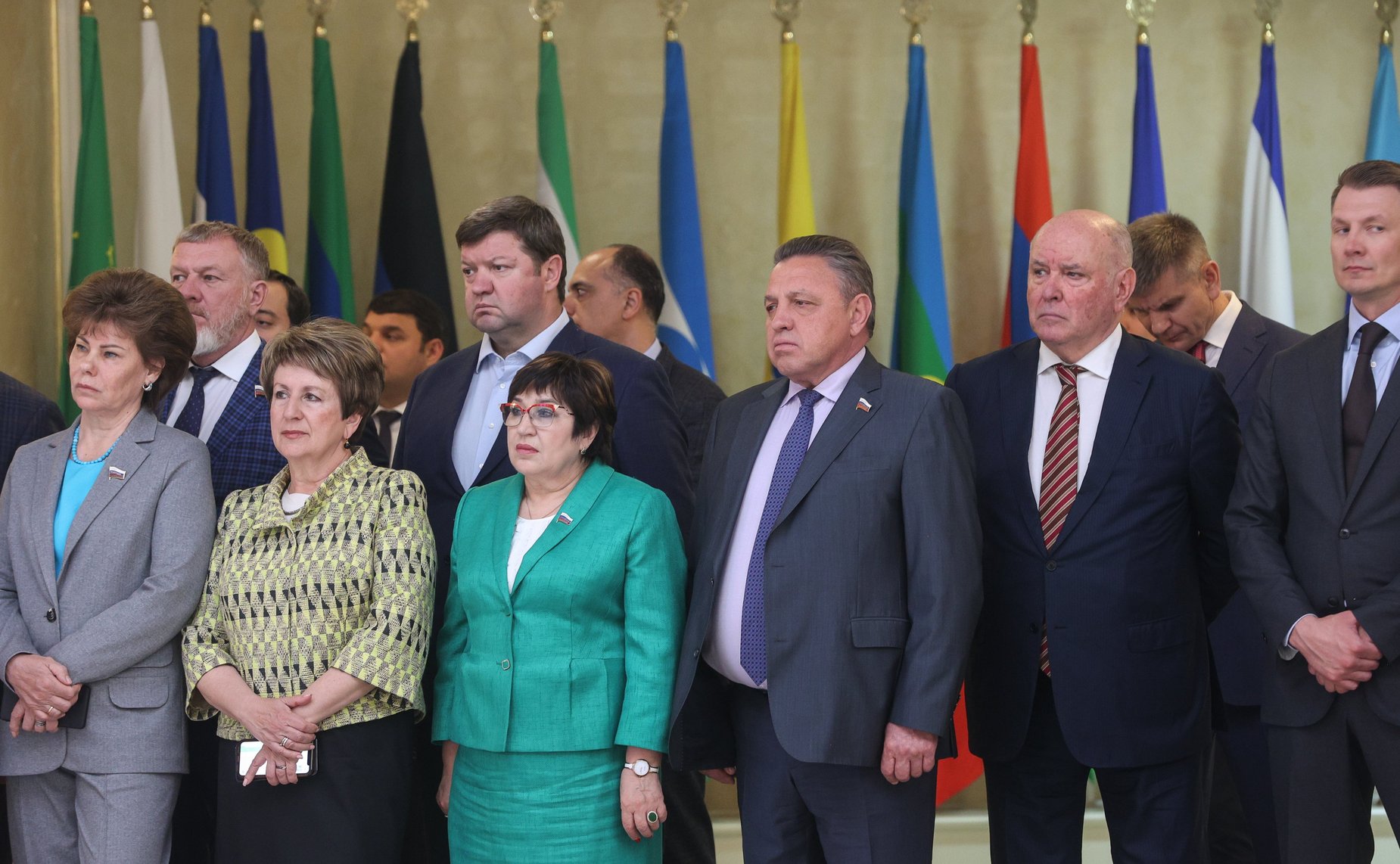 Валентина Матвиенко и Председатель Милли Меджлиса Азербайджанской Республики Сагиба Гафарова открыли в верхней палате российского парламента фотовыставку «В России часть моей души…», посвященную 100-летию со дня рождения Гейдара Алиева