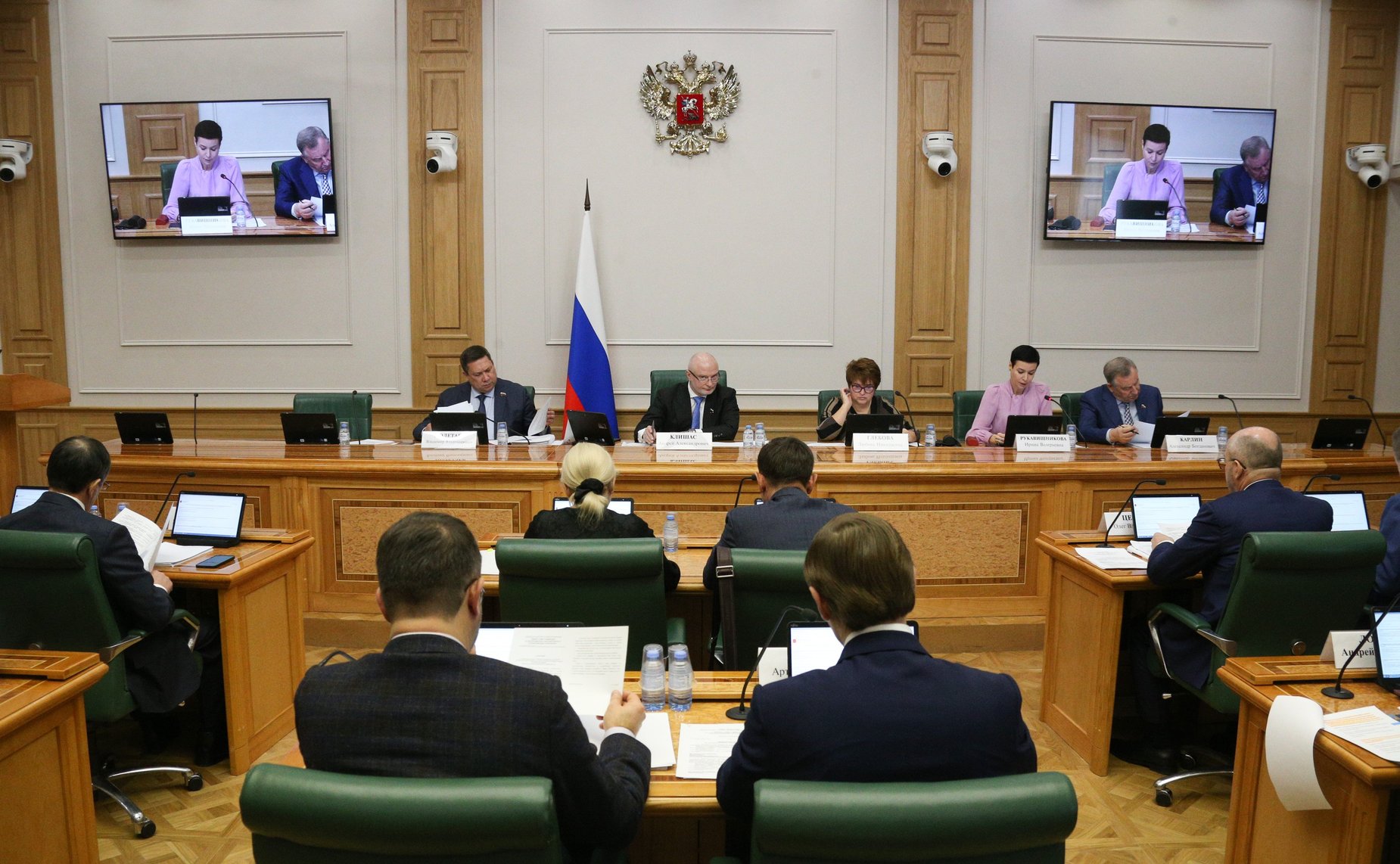 Заседание Комитета СФ по конституционному законодательству и государственному строительству