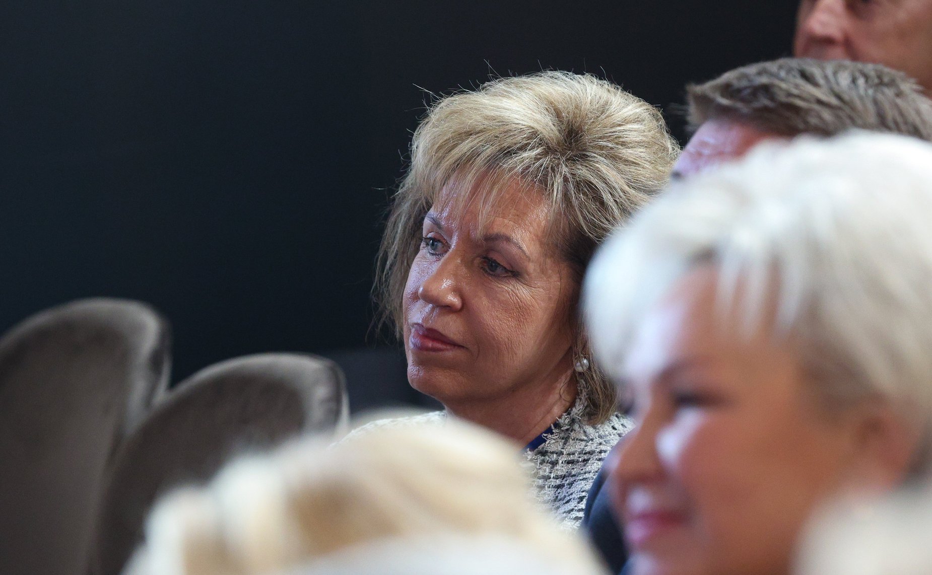 В рамках работы Х Парламентского форума «Историко-культурное наследие России» в Великом Новгороде Валентина Матвиенко посетила детскую общеобразовательную школу имени Г.Р. Державина и Дом музыки имени С.В. Рахманинова