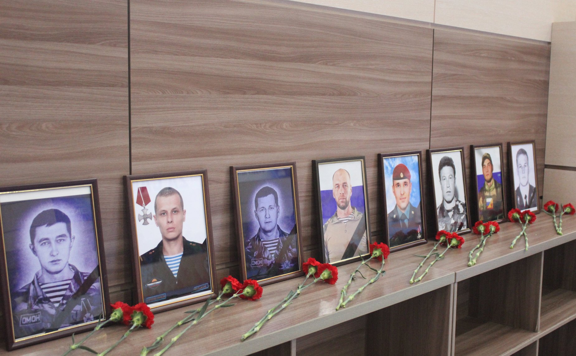 Николай Владимиров отметил лучших самбистов Чувашии специальными премиями