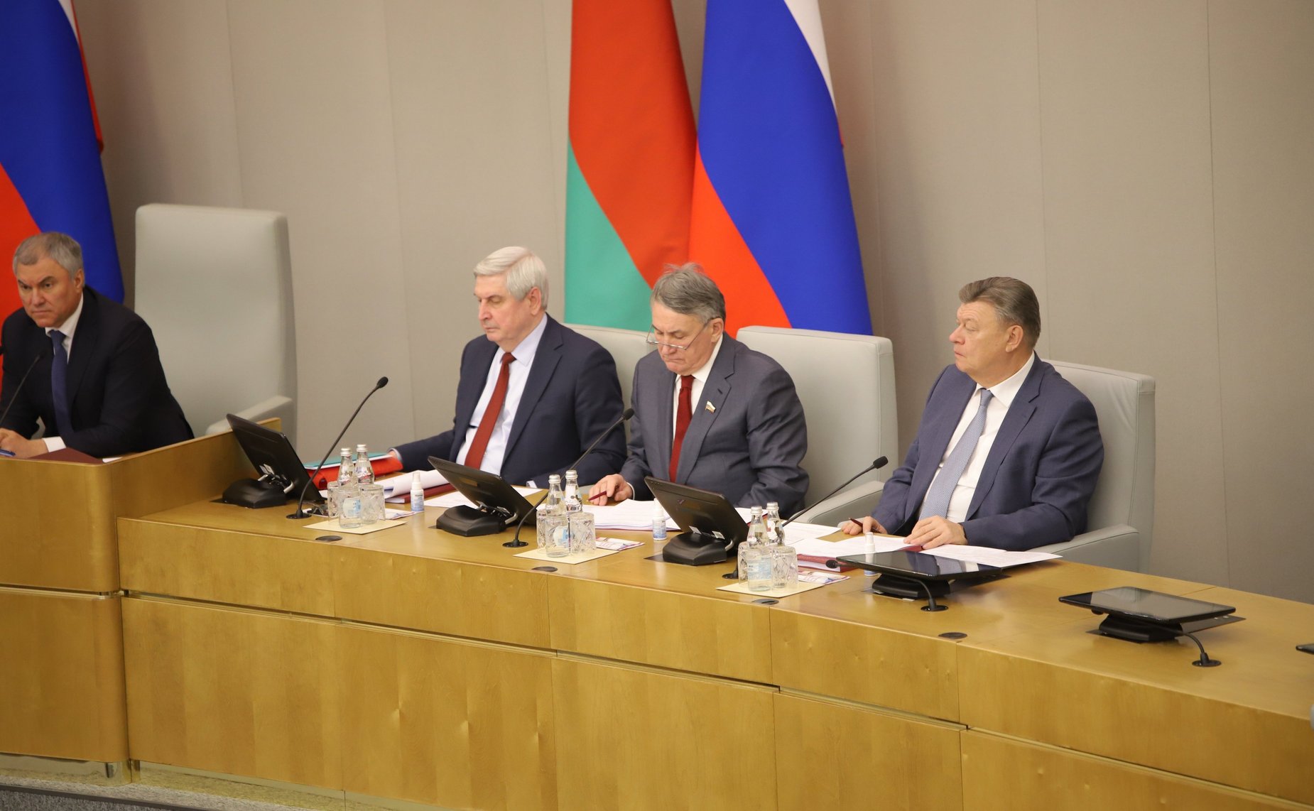 Сенаторы РФ приняли участие во втором заседании 61-й сессии Парламентского Собрания Союза Беларуси и России