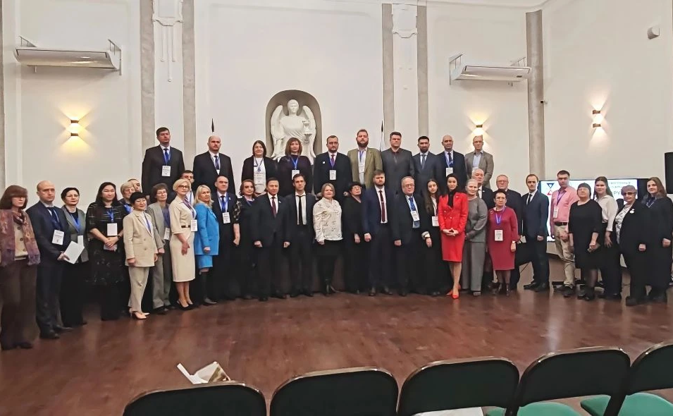 Александр Ролик принял участие в открытии первого Дальневосточного историко-архивного форума