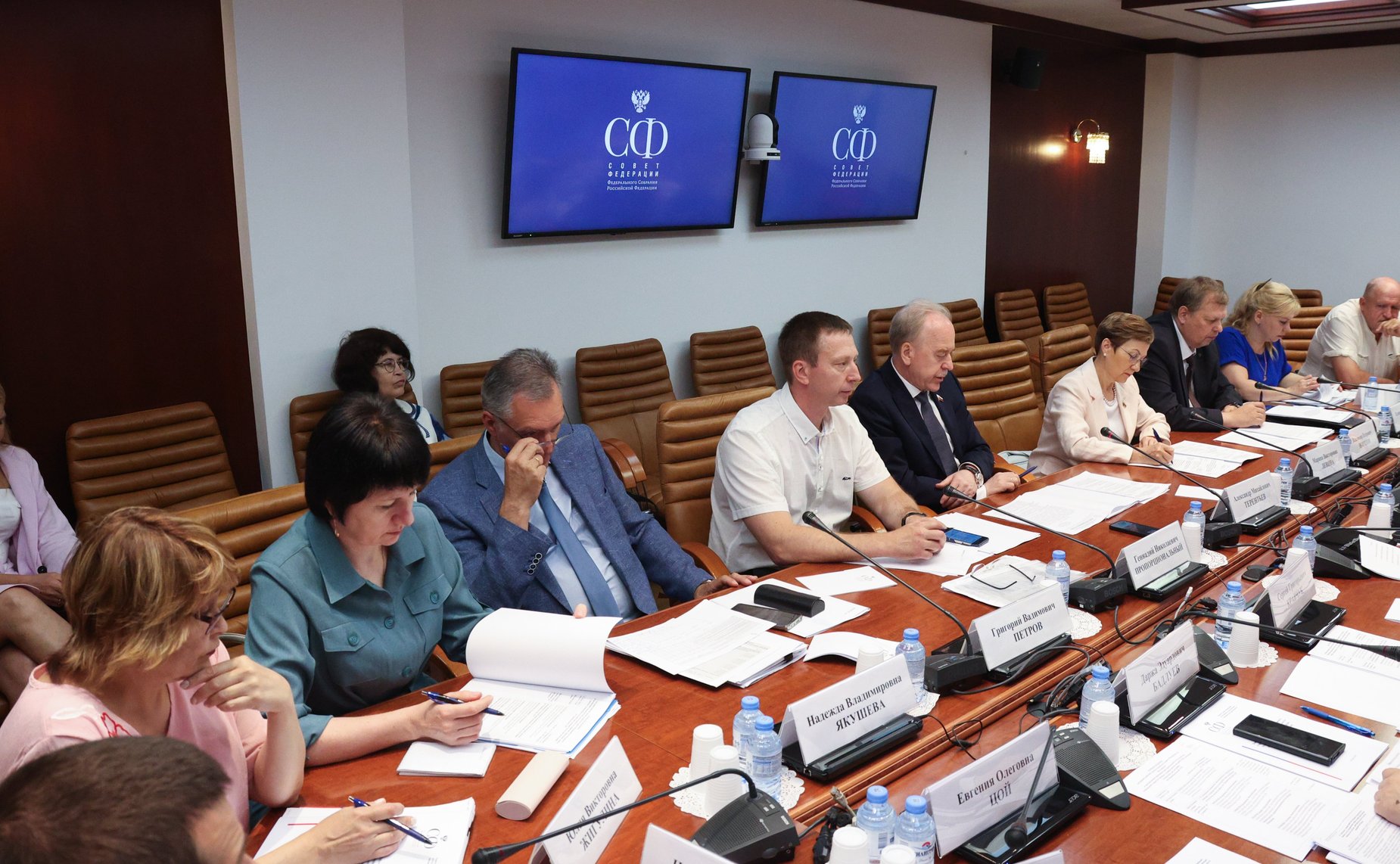 Заседание рабочей группы Комитета СФ по Регламенту и организации парламентской деятельности по вопросам социальной защиты граждан, подвергшихся воздействию радиации вследствие катастрофы на Чернобыльской АЭС