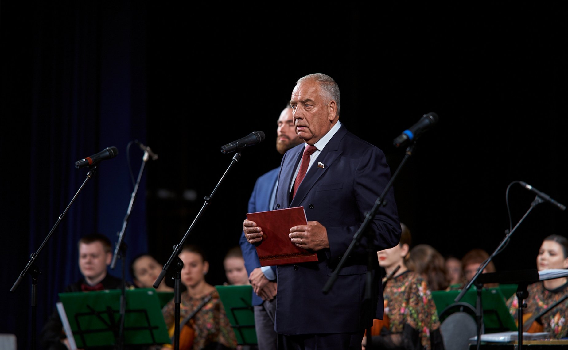 Сергей Митин приветствовал участников благотворительного концерта «Себя не мыслим без России» из цикла «Шедевры русской музыки» в Великом Новгороде