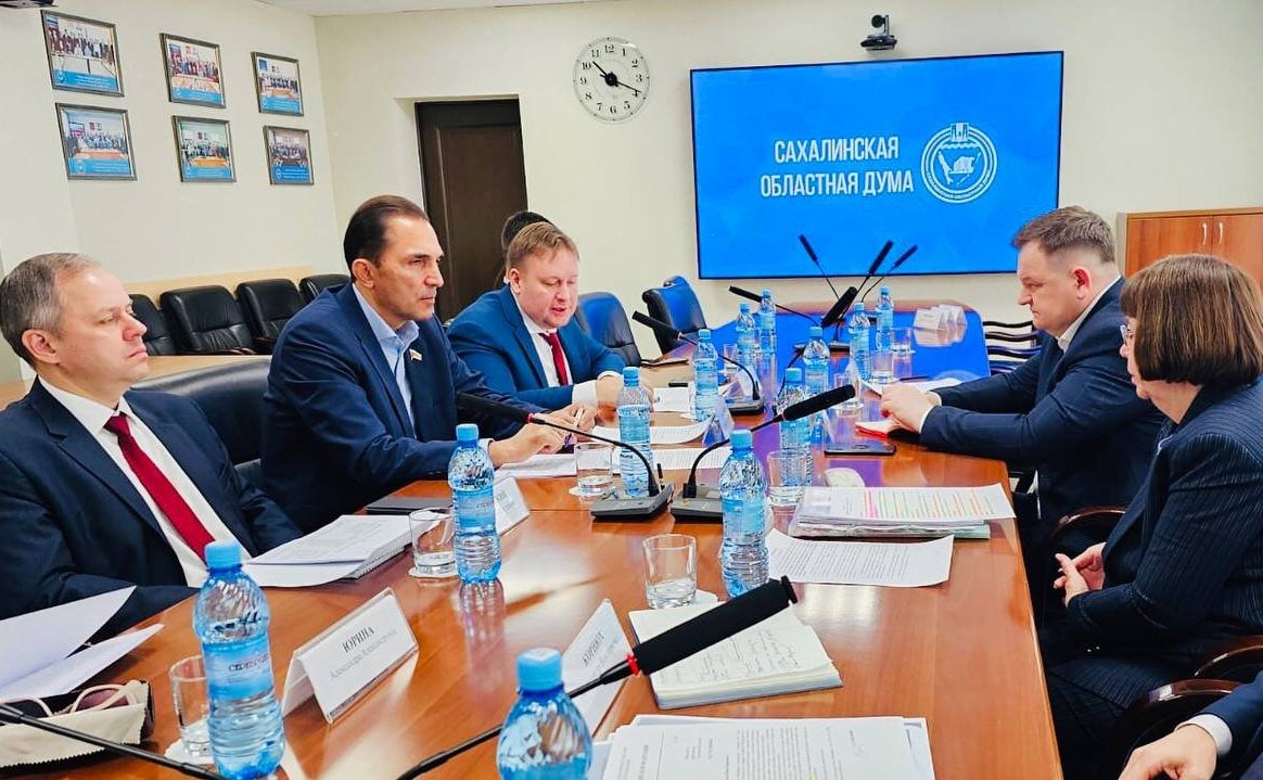 Андрей Хапочкин в ходе работы в субъекте РФ провел совещание на тему продвижения региональных брендов и регистрации местных товаров в структурах Роспатента