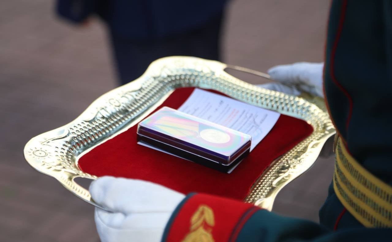 Андрей Базилевский наградил медалями Министерства обороны Российской Федерации «За участие в военном Параде в День Победы» казачью молодежь окружного казачьего общества Хабаровского края Уссурийского войскового казачьего общества