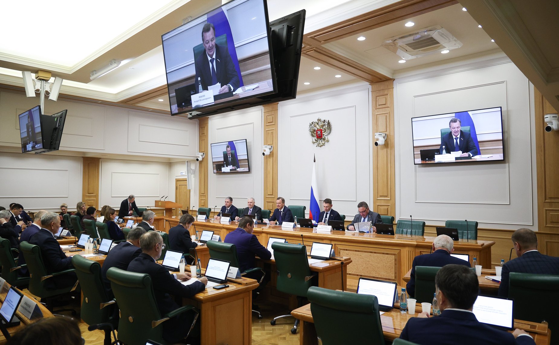 Открытый диалог сенаторов РФ с руководителем Федеральной службы по ветеринарному и фитосанитарному надзору