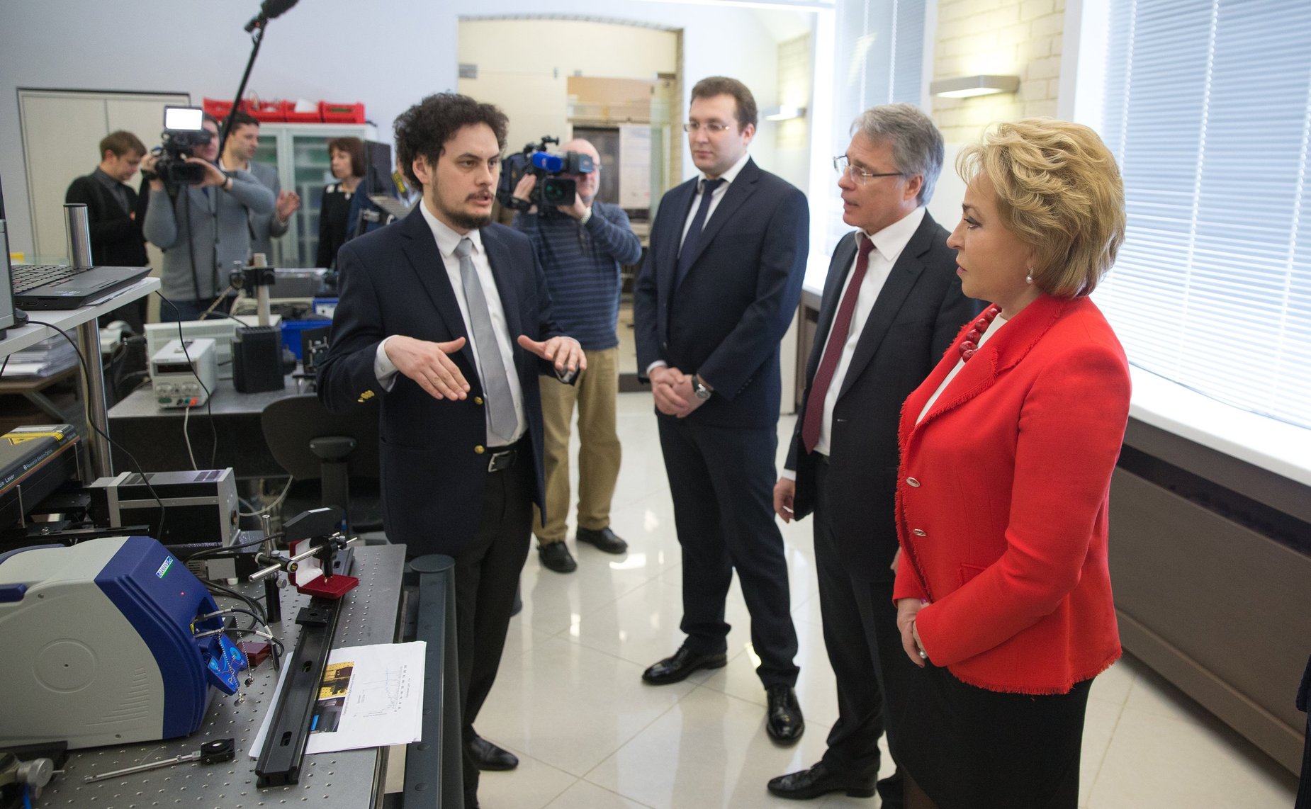 Осмотр выставки перед заседанием Совета по проблемам профилактики наркомании