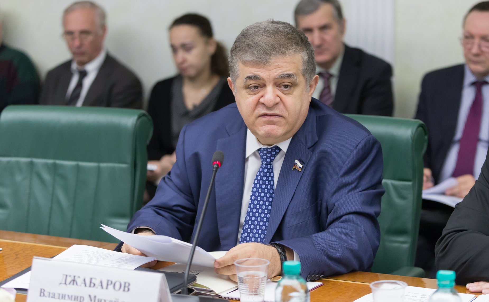 Круглый стол Комитета по международным делам. 