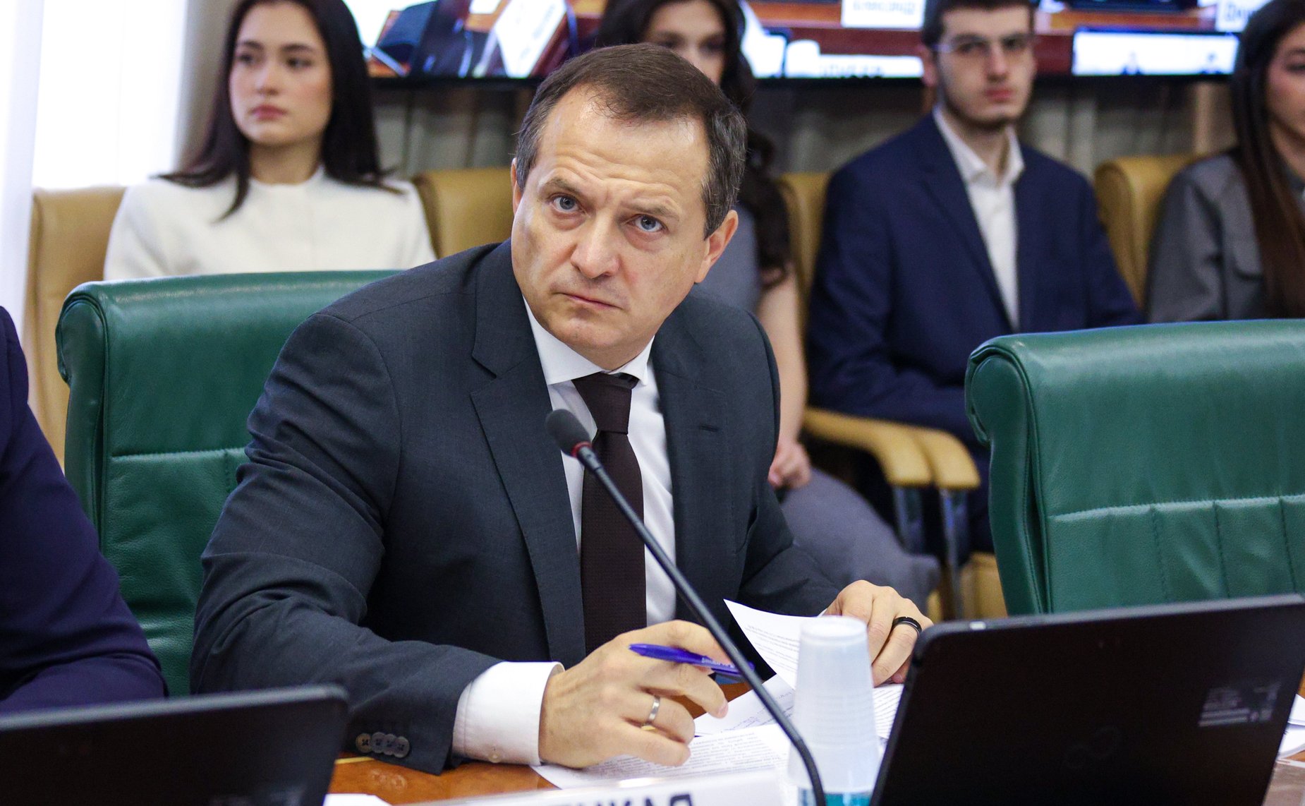 Круглый стол на тему «Совершенствование системы лицензирования деятельности по управлению многоквартирными домами: законодательные новации и практика применения»