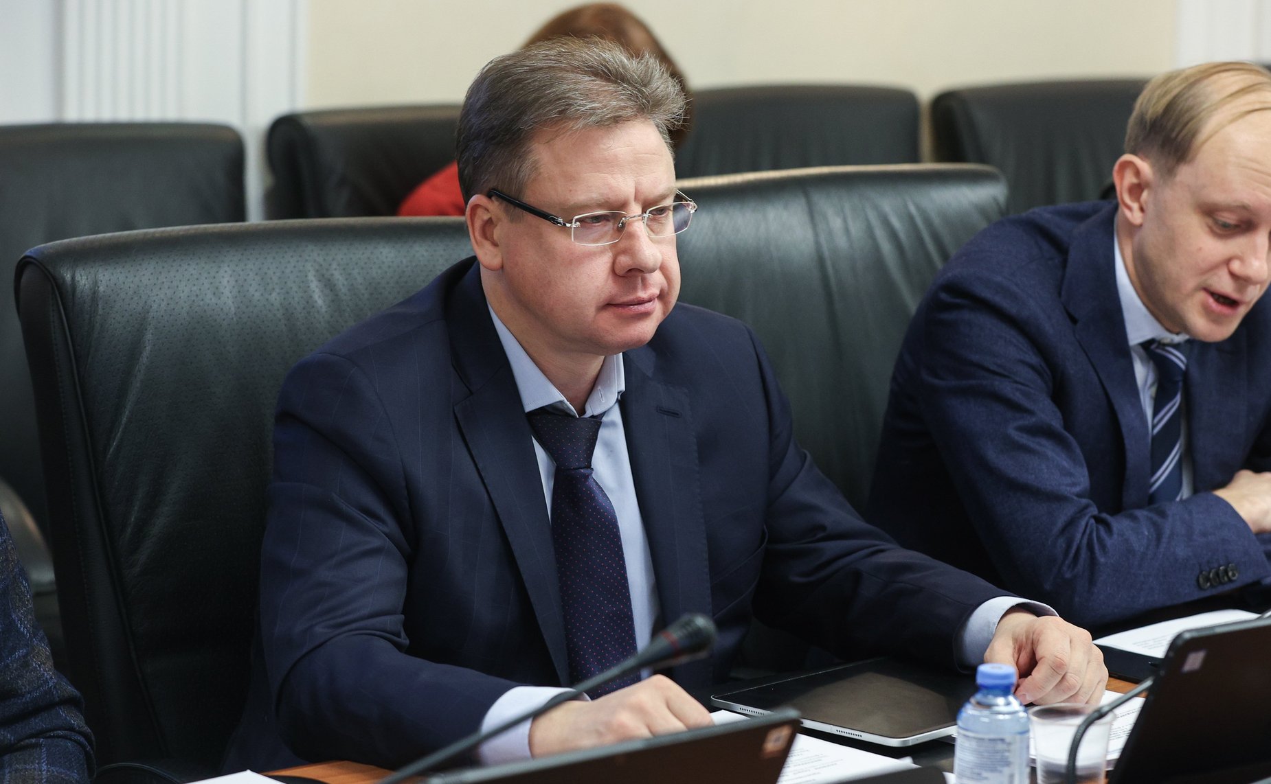 Круглый стол Комитета СФ по бюджету и финансовым рынкам «О влиянии специальных налоговых режимов на развитие предпринимательства в производственной сфере»