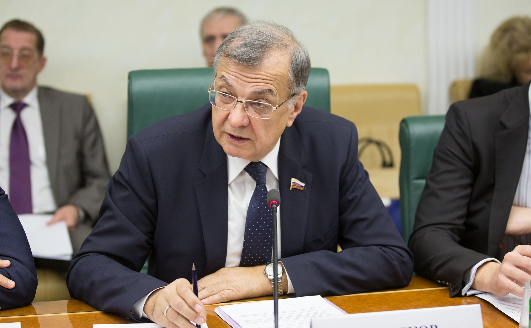 С. Жиряков Заседание круглого стола на тему 