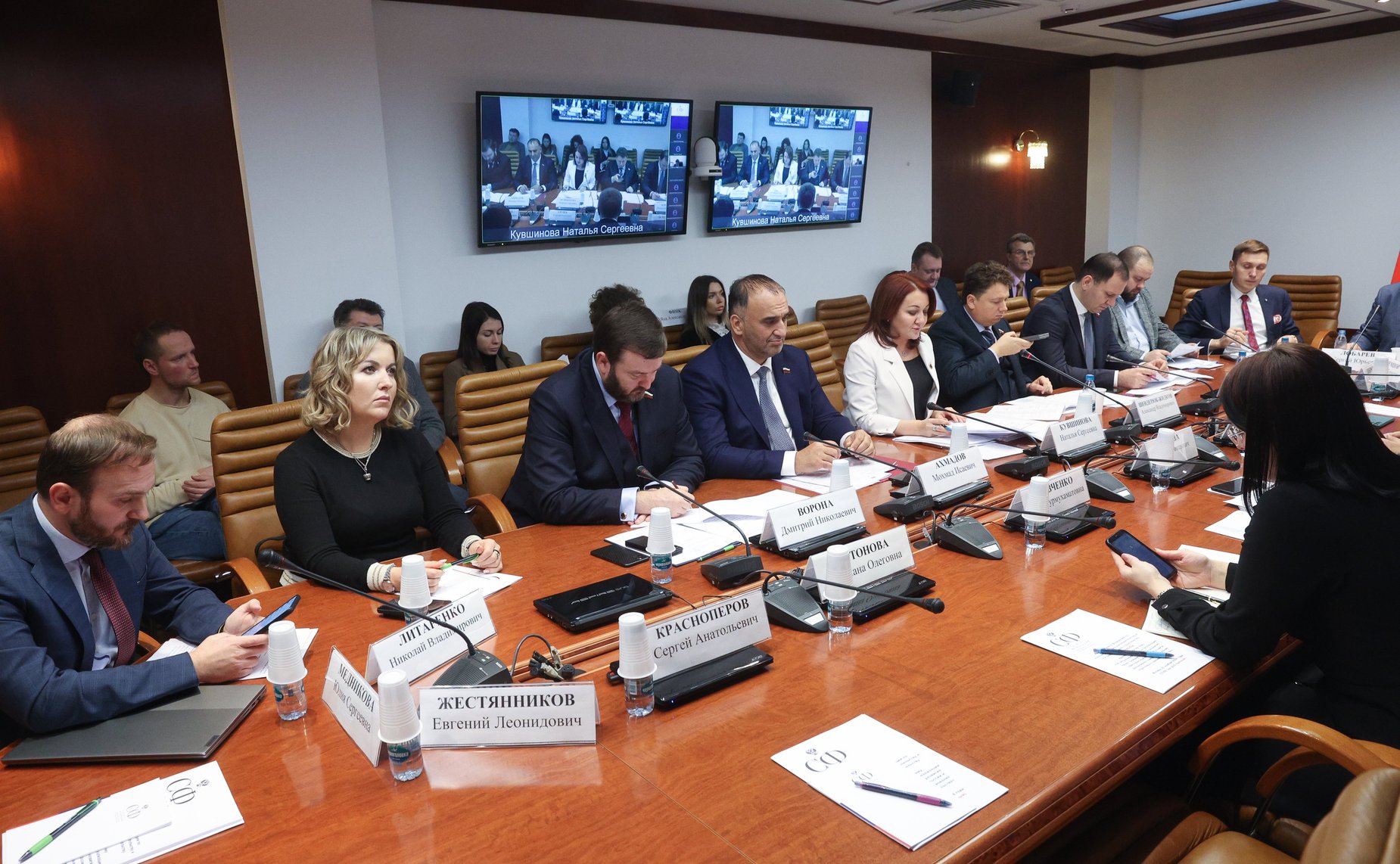 Круглый стол на тему «Актуальные вопросы реализации прав граждан на отдых: развитие туристической отрасли России и дальнейшее совершенствование отраслевого законодательства»